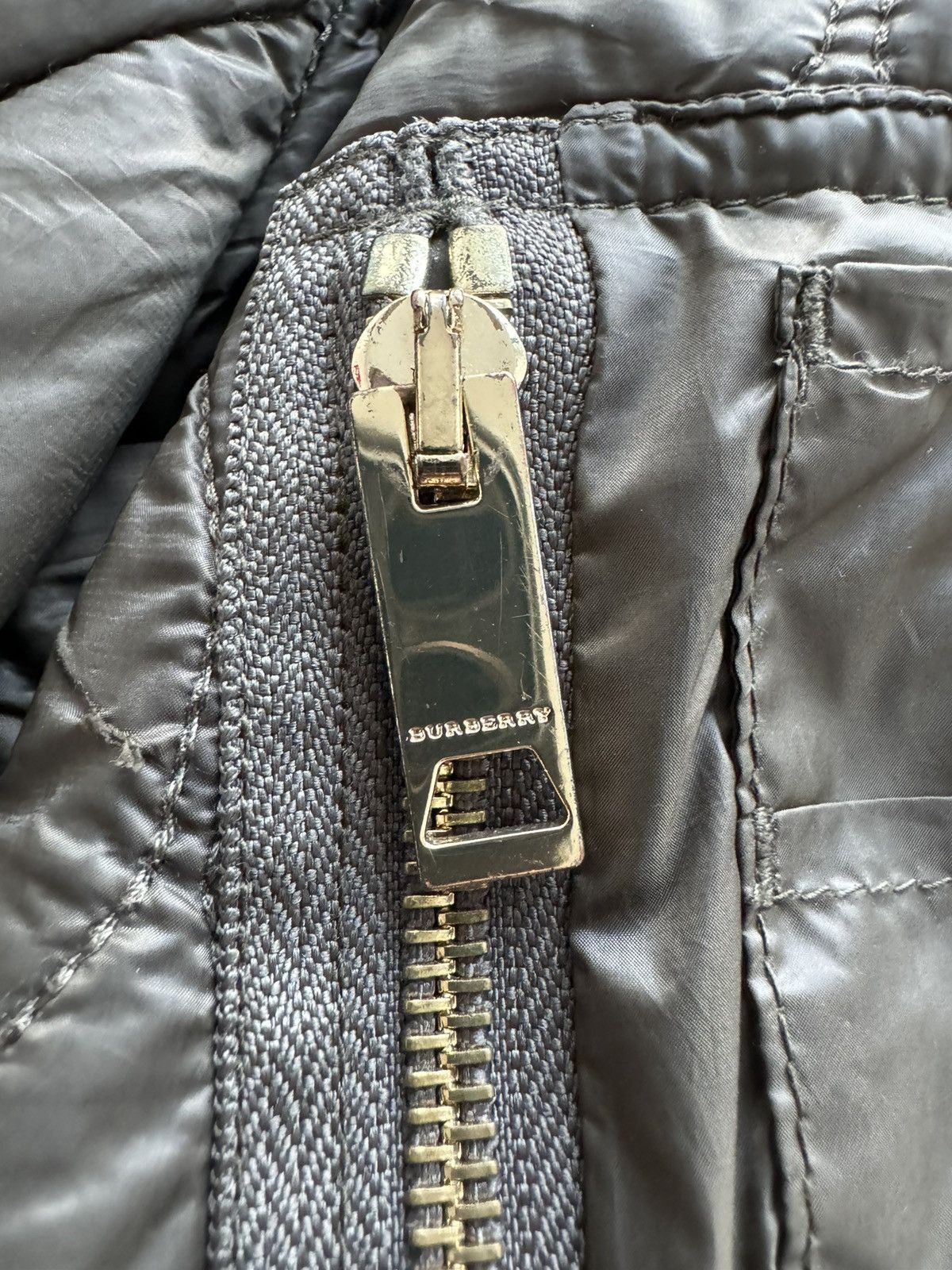 Burberry Burberry Brit Bomber quilted jacket sz xxl Size US XXL / EU 58 / 5 - 8 Thumbnail