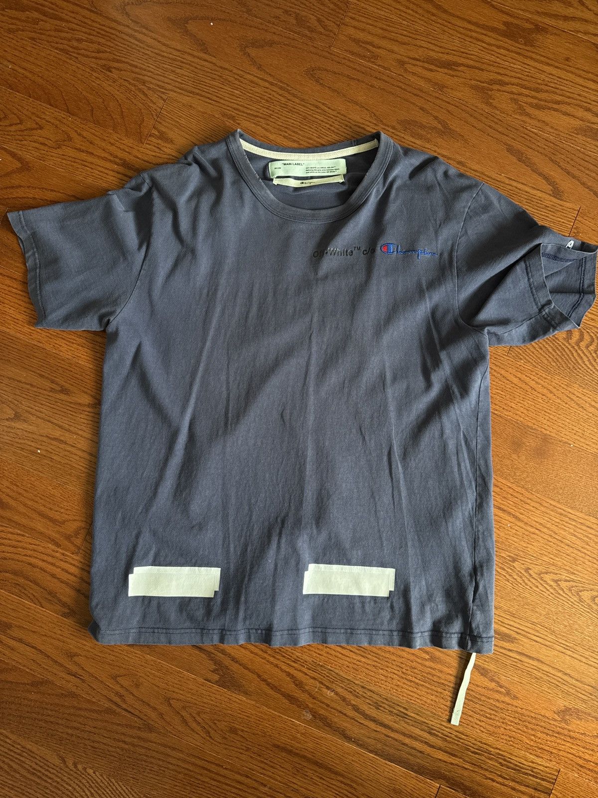 Champion × Off-White Off White x Champion Size US L / EU 52-54 / 3 - 1 Thumbnail