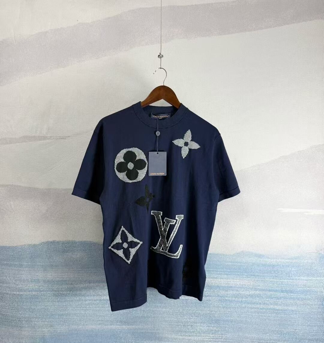 Louis Vuitton Louis Vuitton Monogram Knit Short Sleeve Size US M / EU 48-50 / 2 - 1 Thumbnail