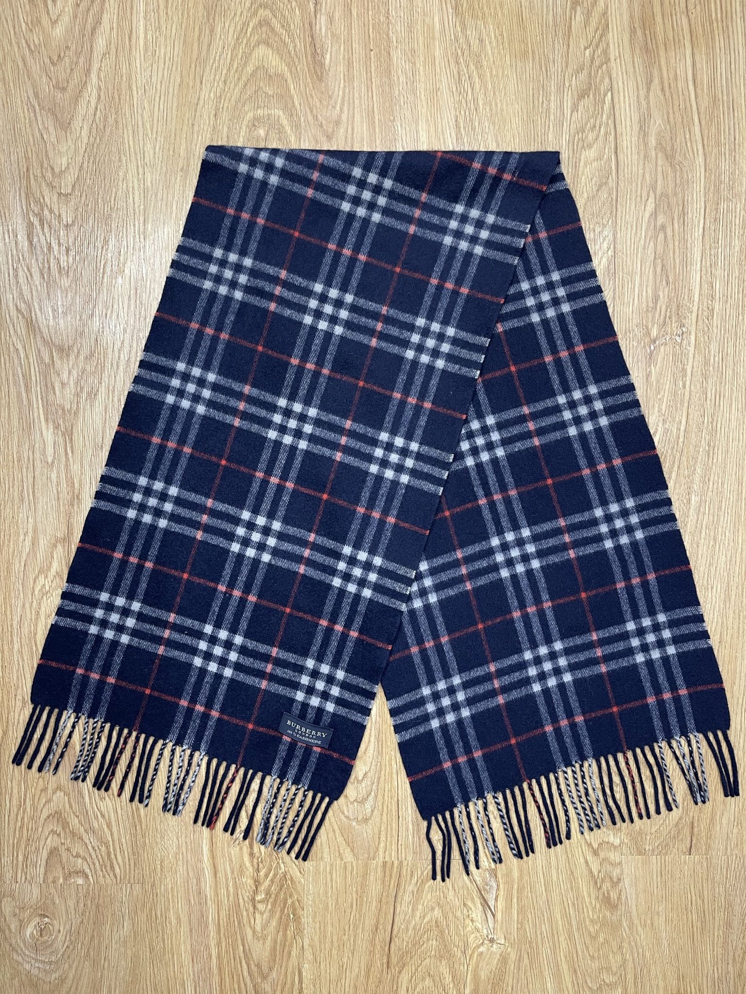 Burberry Vintage Burberry Scarf / Muffler - 6006 Size ONE SIZE - 8 Thumbnail