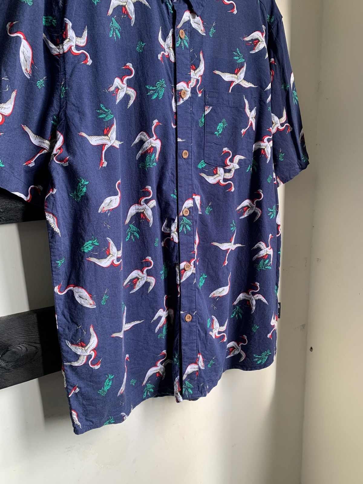 Mambo × Vintage Mambo Loud Mangoose Hawaiian Shirt Size US L / EU 52-54 / 3 - 4 Thumbnail