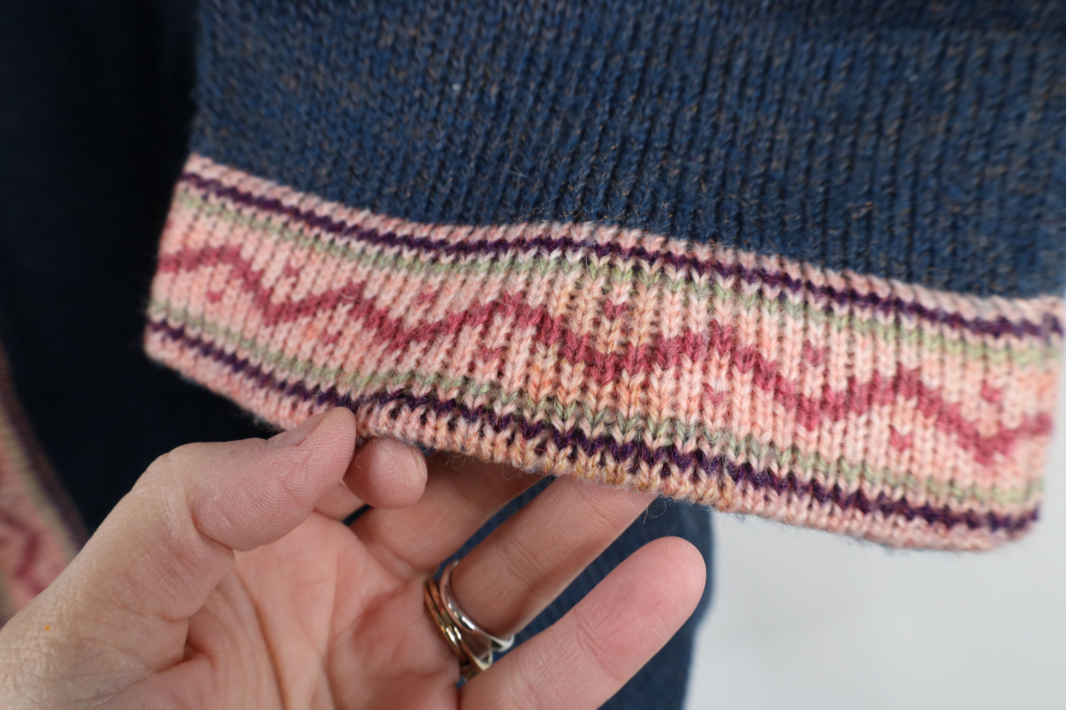 Vintage Vintage 60s 70s Boho Chic Fair Isle Front Cardigan Sweater Size M / US 6-8 / IT 42-44 - 8 Thumbnail