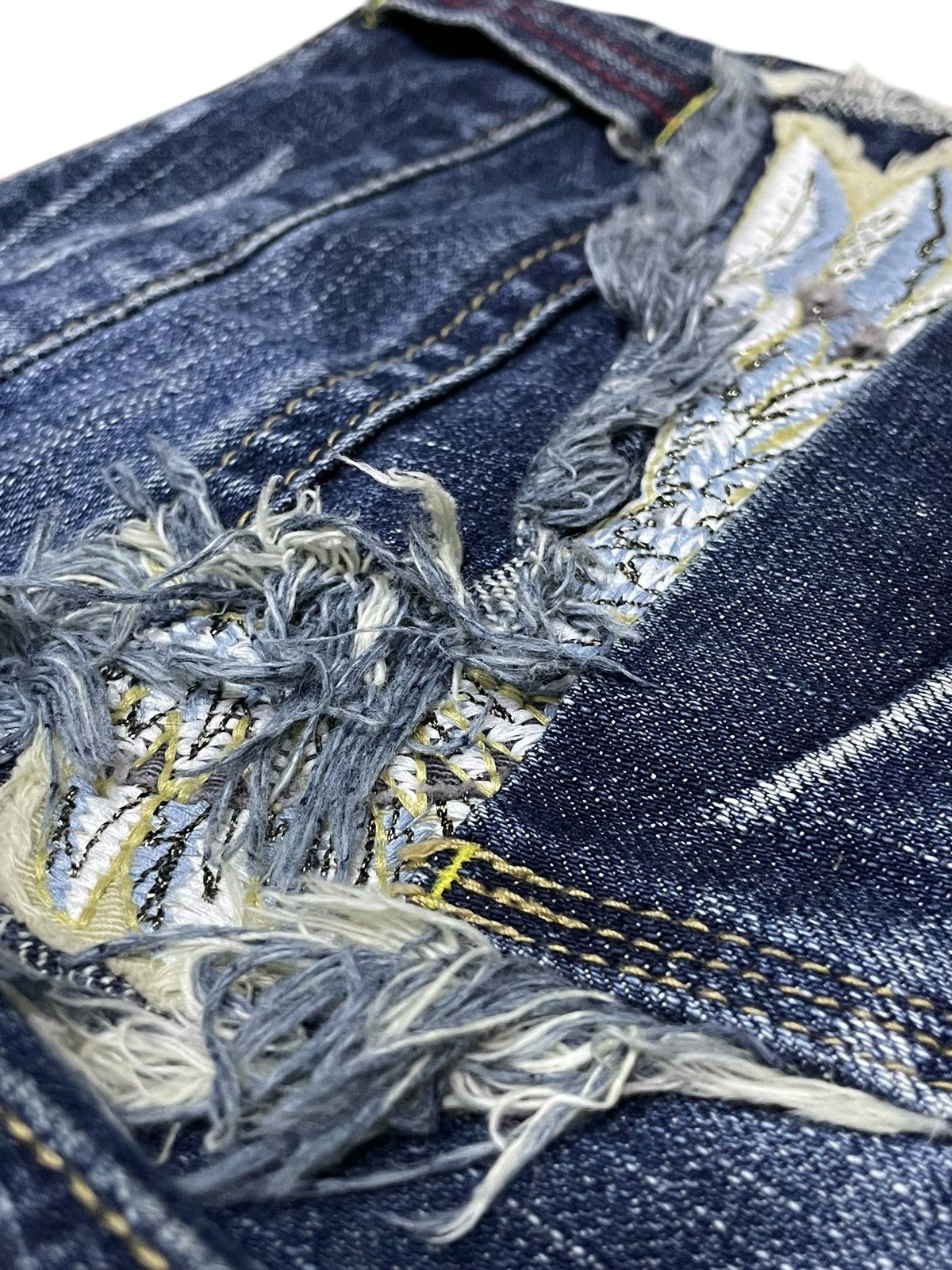 Japanese Brand × Le Grande Bleu (L.G.B.) Oririn Japan Flare Wide Leg Feathers Wings Embroidered Jeans Size US 31 - 12 Thumbnail