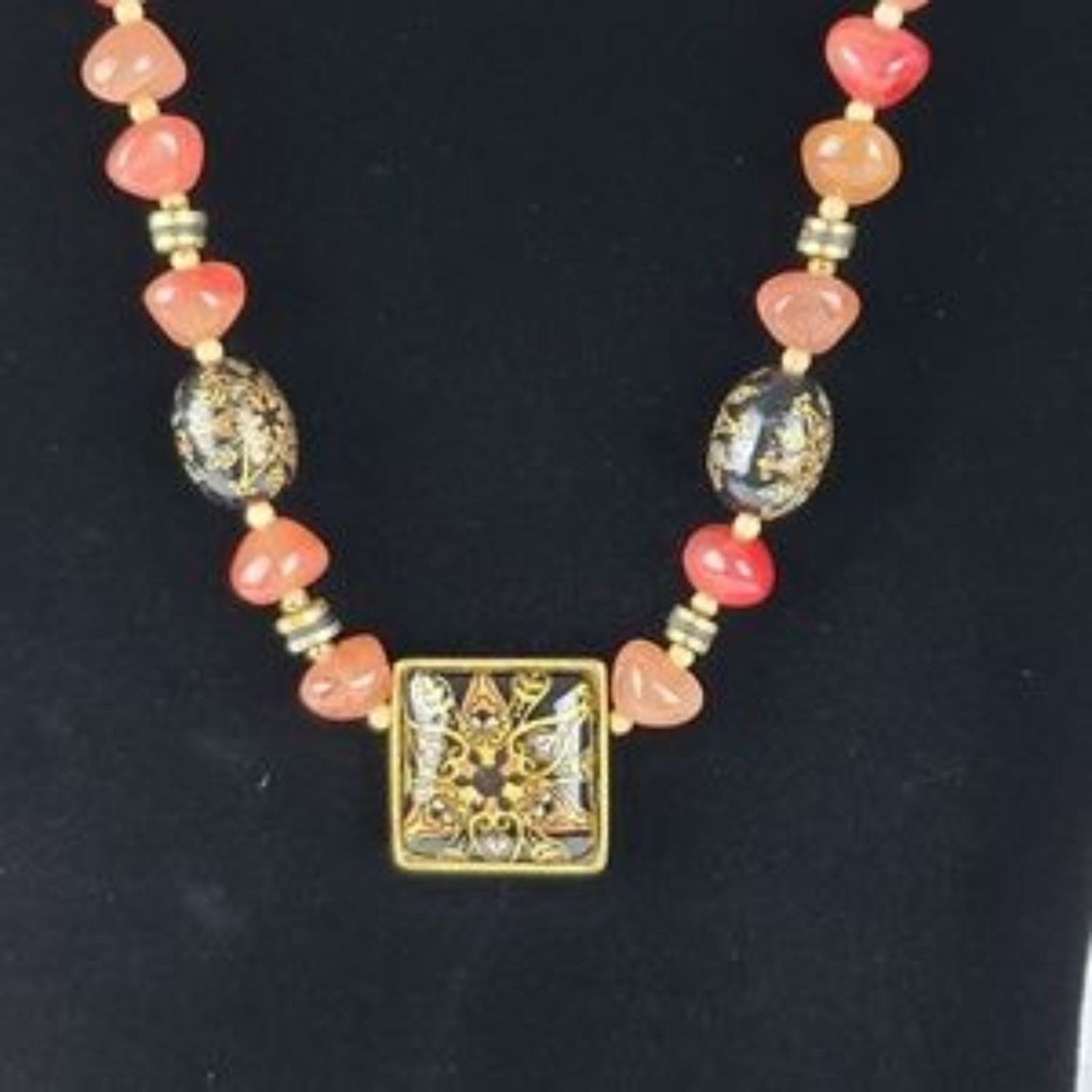 Other Red/Pink Accent Beaded Necklace with Lacquer Painted Pendant Size ONE SIZE - 2 Thumbnail