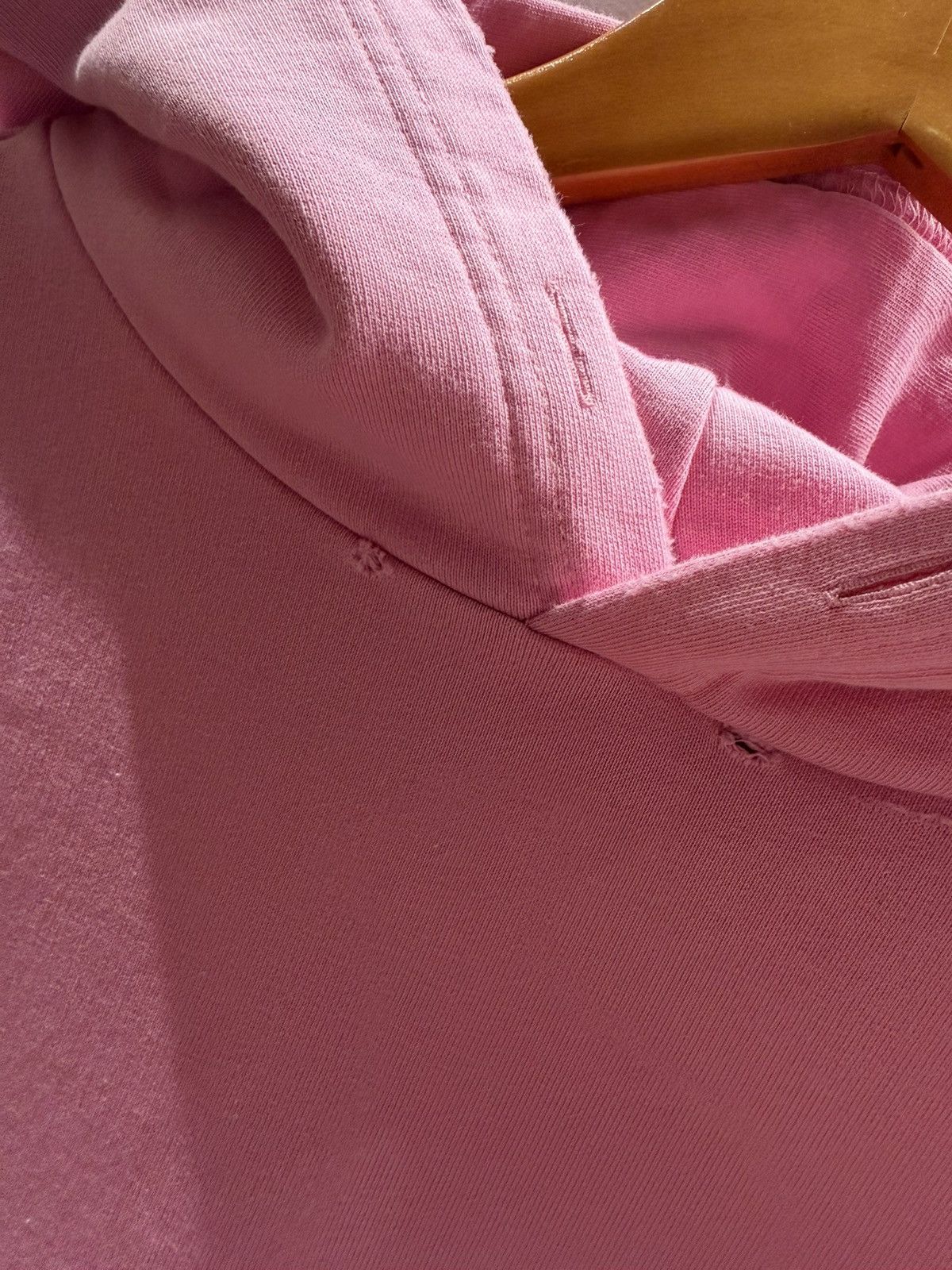 Balenciaga Balenciaga Destroyed Logo Print Hoodie Large Fit Pink XS Size US L / EU 52-54 / 3 - 5 Thumbnail