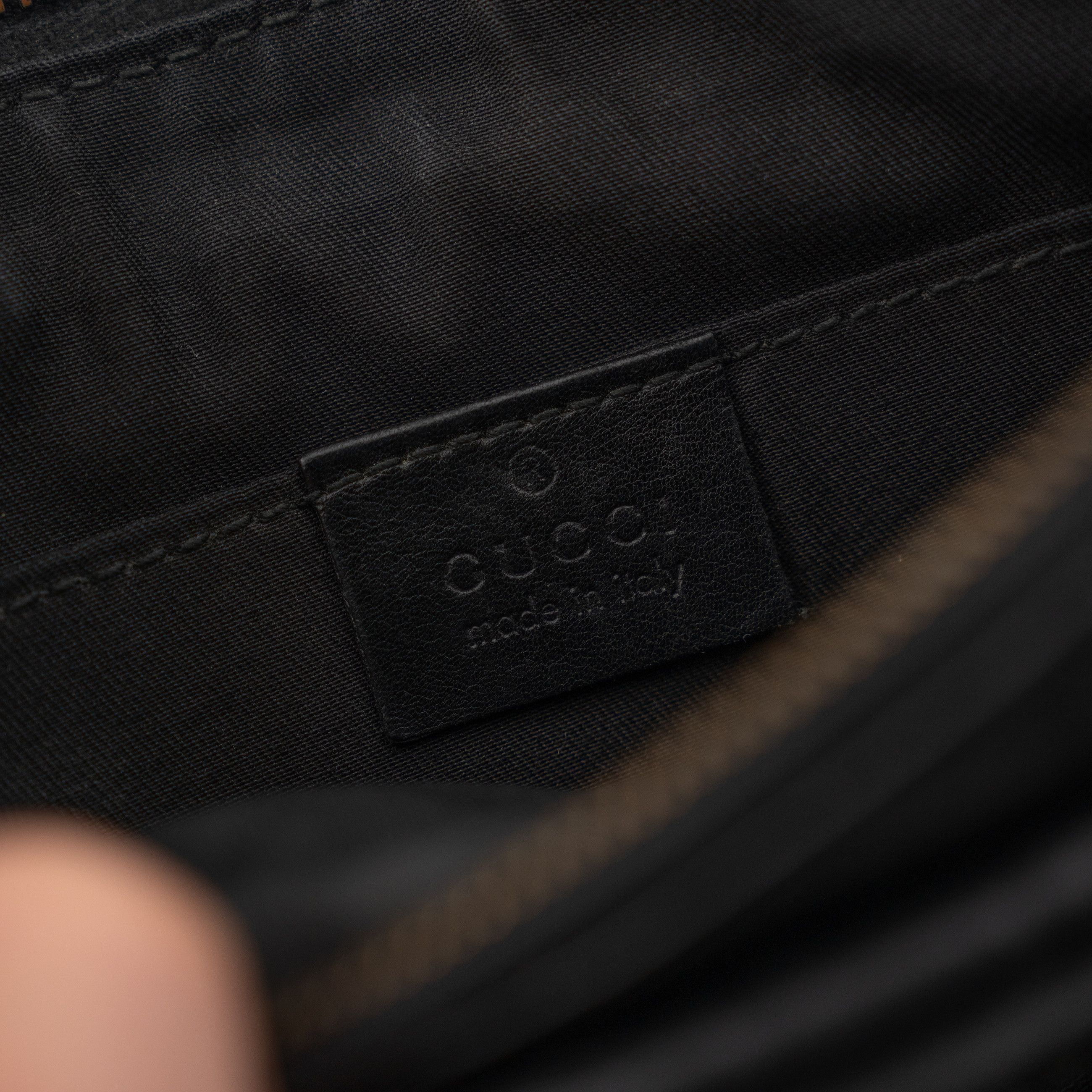 Gucci Gucci B Shoulder Bag in Black GG Embossed Leather Size ONE SIZE - 4 Thumbnail