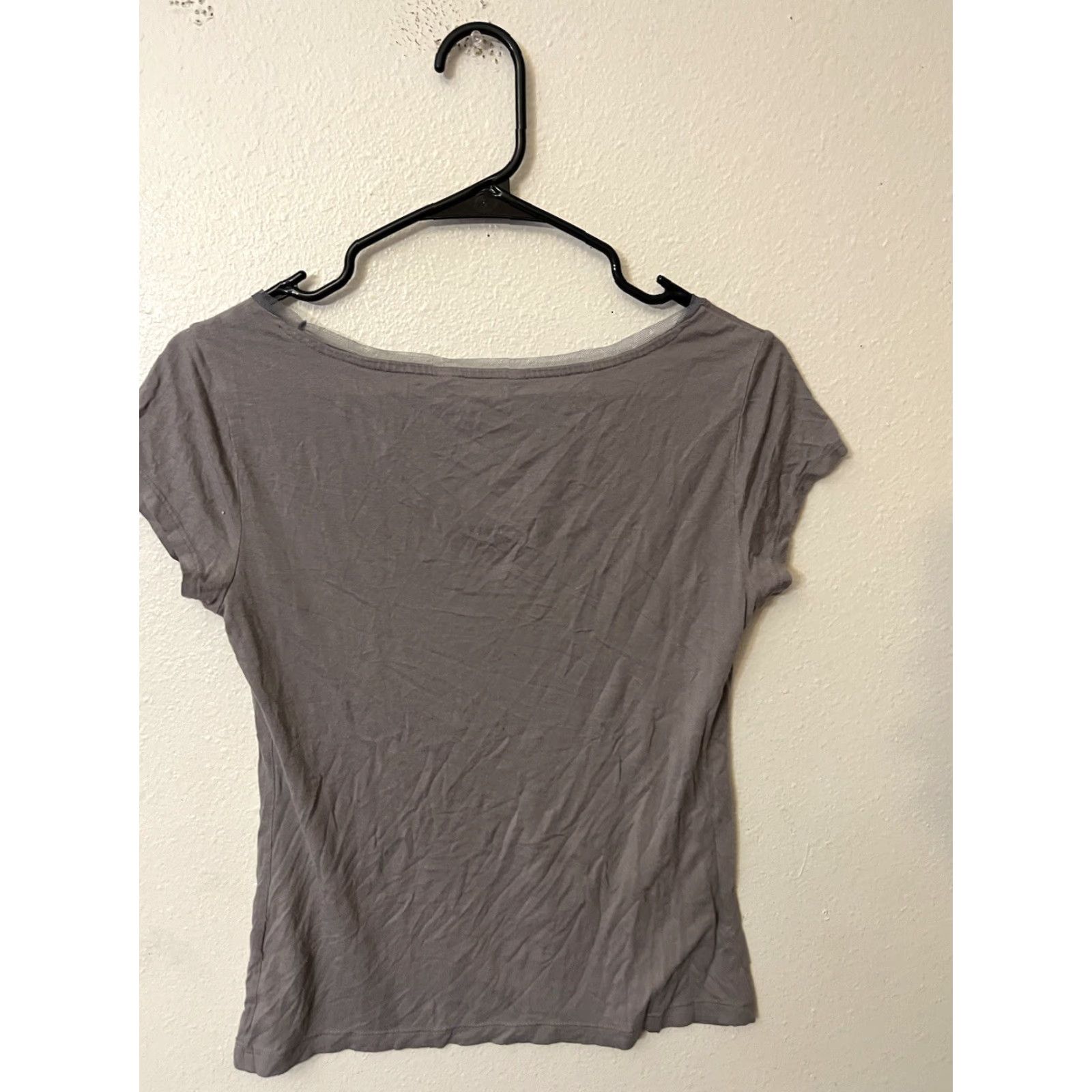 Banana Republic VINTAGE Banana Republic Women's T-Shirt Floral Short Sleeve Gray Petite Small Basic Casual Spring Summer Womens Size S / US 4 / IT 40 - 3 Thumbnail