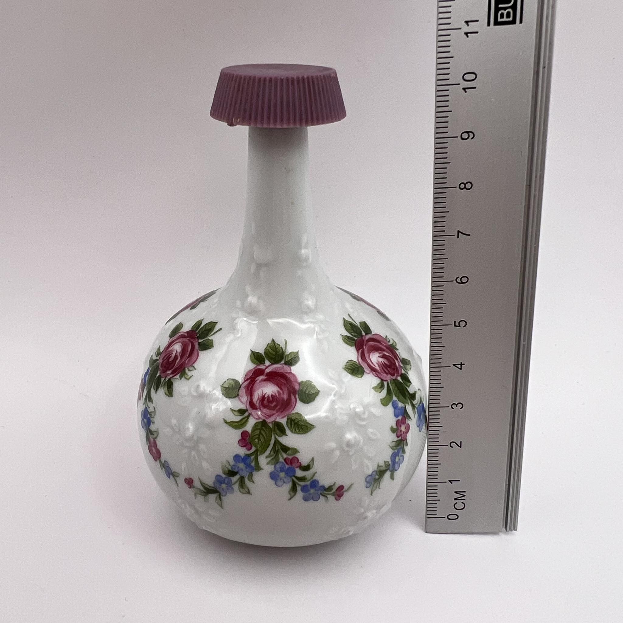 Vintage Antique Wallendorf 1764 Porcelain Perfume Bottle flask Size ONE SIZE - 5 Thumbnail