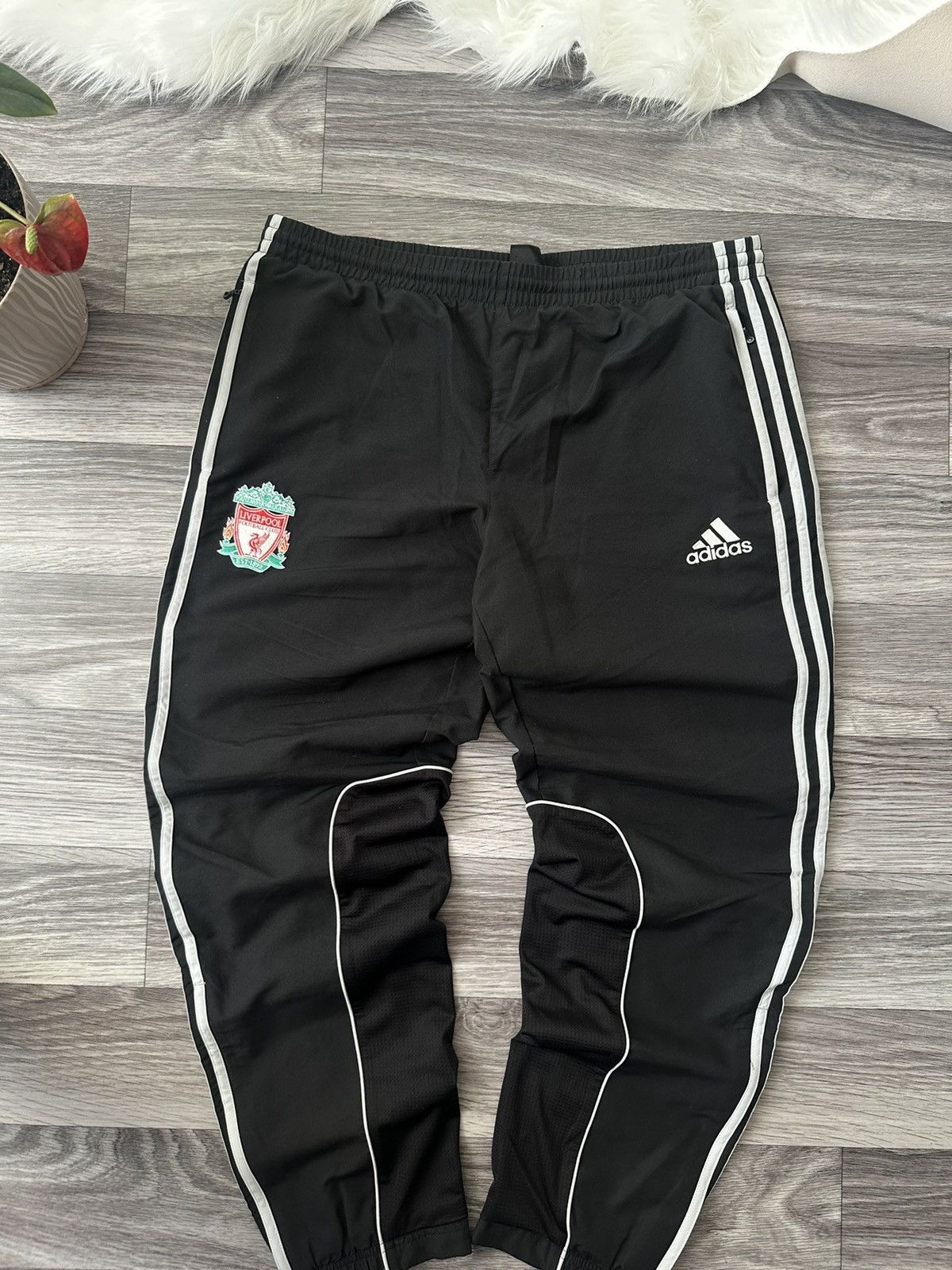 Adidas Adidas Liverpool Vintage 2008-2009 Tracksuit Galsberg hype Size US L / EU 52-54 / 3 - 14 Thumbnail