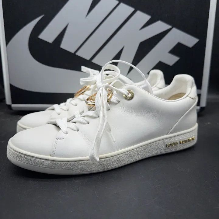 Louis Vuitton Louis Vuitton White Frontrow Leather Sneakers 0079 Size US 5 / IT 35 - 1 Thumbnail
