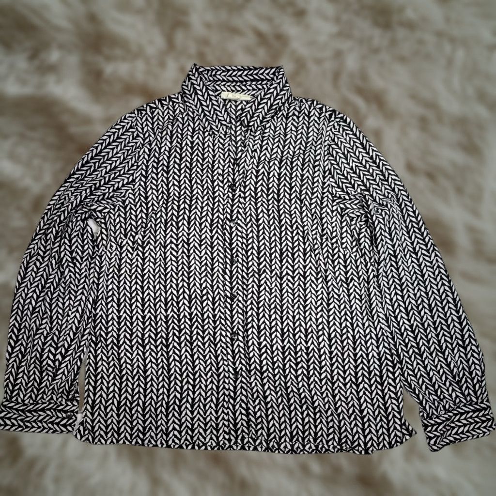 Vintage Appleseed's Women's Black White Shirt Blouse Long Sleeve Collared Button PM Sz Petite | Polyester | Basic | Business Casual Party/Cocktail | Womens Size M / US 6-8 / IT 42-44 - 1 Thumbnail