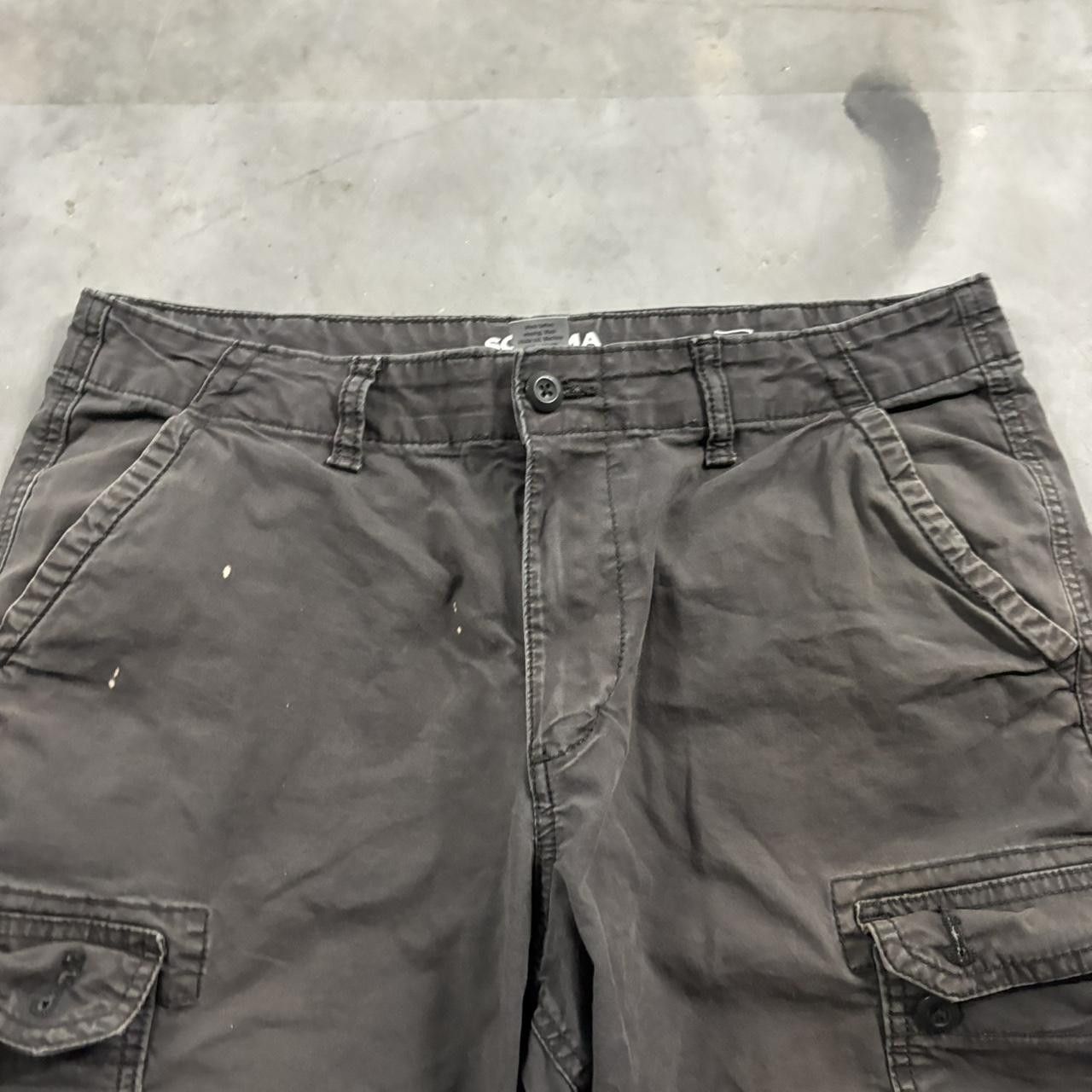 Vintage Crazy Vintage Y2K/2000s Grunge Faded Grey Skater Cargo Shorts! Size 33 Size US 33 - 2 Thumbnail