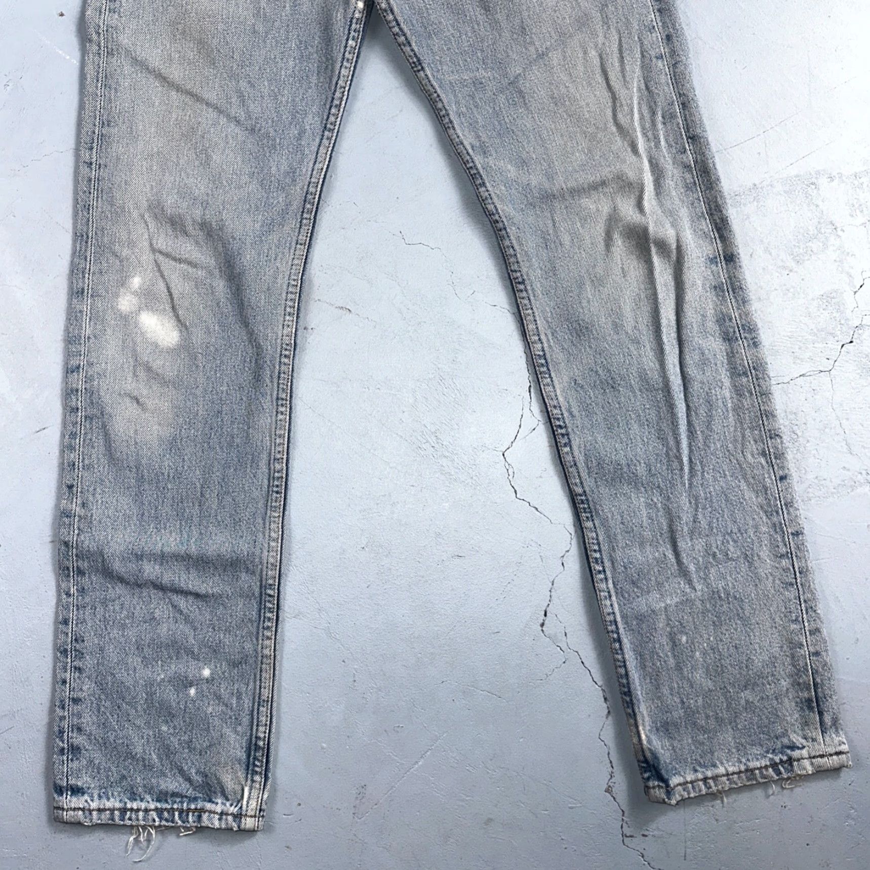 Levi's VINTAGE Levi's 501 Jeans 27x32 90s Light Blue Denim Straight Men's Regular 90s Theme 90s Levi'S 501 Series Jeans Men Size US 27 - 3 Thumbnail