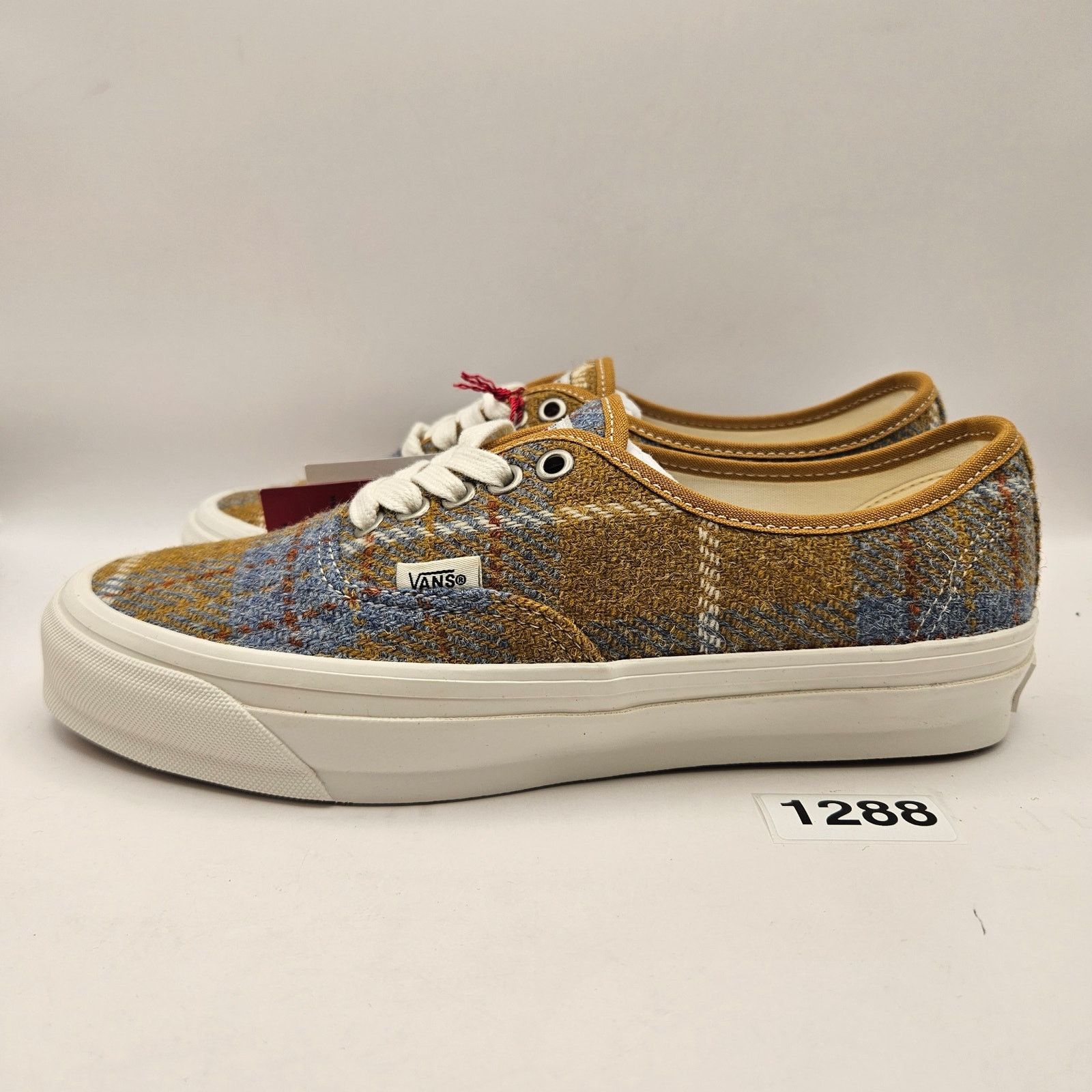 Vans VANS X HARRIS TWEED WOMEN'S 9 AUTHENTIC LOW TOP SNEAKER Size US 9 / IT 39 - 2 Thumbnail
