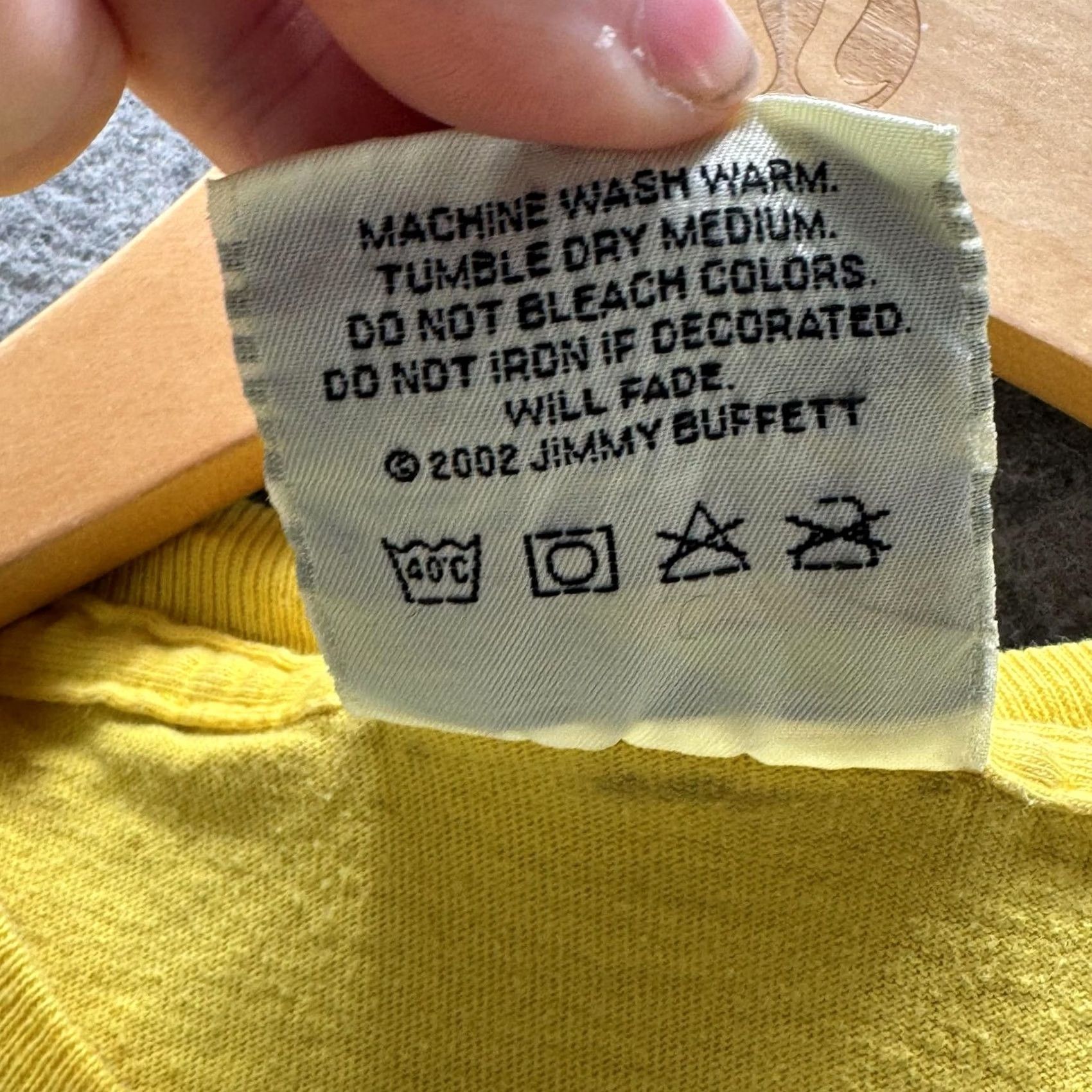 Vintage VINTAGE Margaritaville Shirt Mens XS Yellow Graphic Tee Ocho Rios Jamaica Chameleon Hot Hot Hot Short Sleeve Crew Neck Jersey Cotton Size US XS / EU 42 / 0 - 6 Thumbnail
