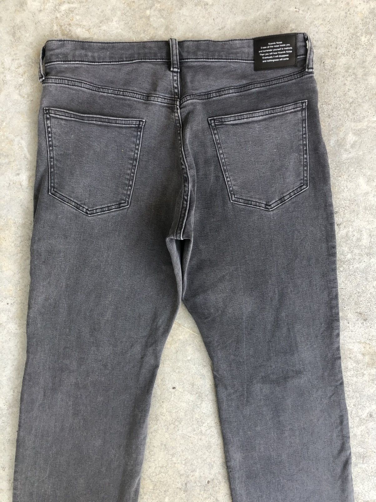 GU × Undercover Undercover x Gu Distressed Slim Jeans Size US 33 - 10 Thumbnail