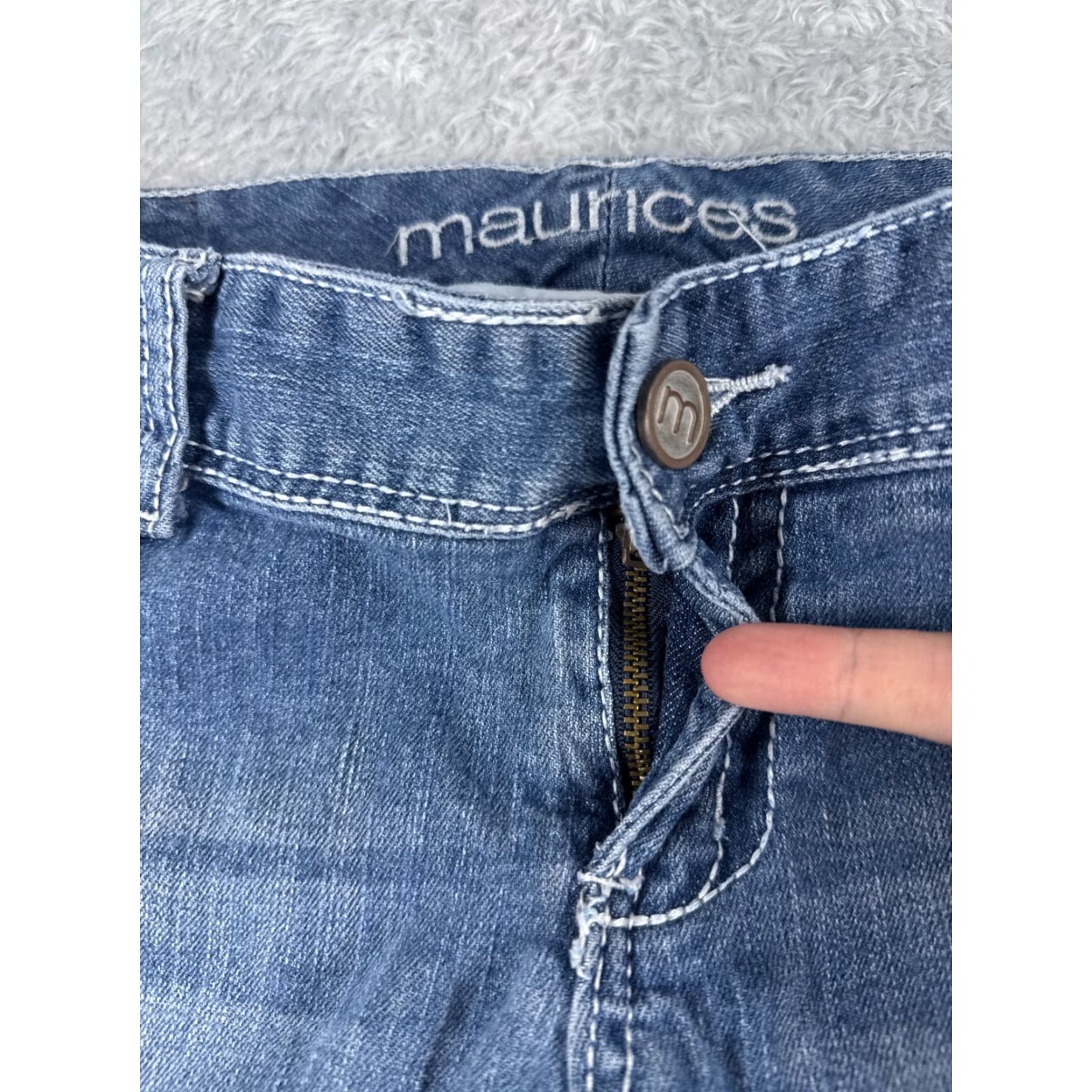 Vintage Maurices Jeans Womens 9 Blue Denim Mid Rise Bootcut Distressed 32x29 Regular Stretch Cotton Blend Modern Western Mens? Size 30" / US 8 / IT 44 - 5 Thumbnail
