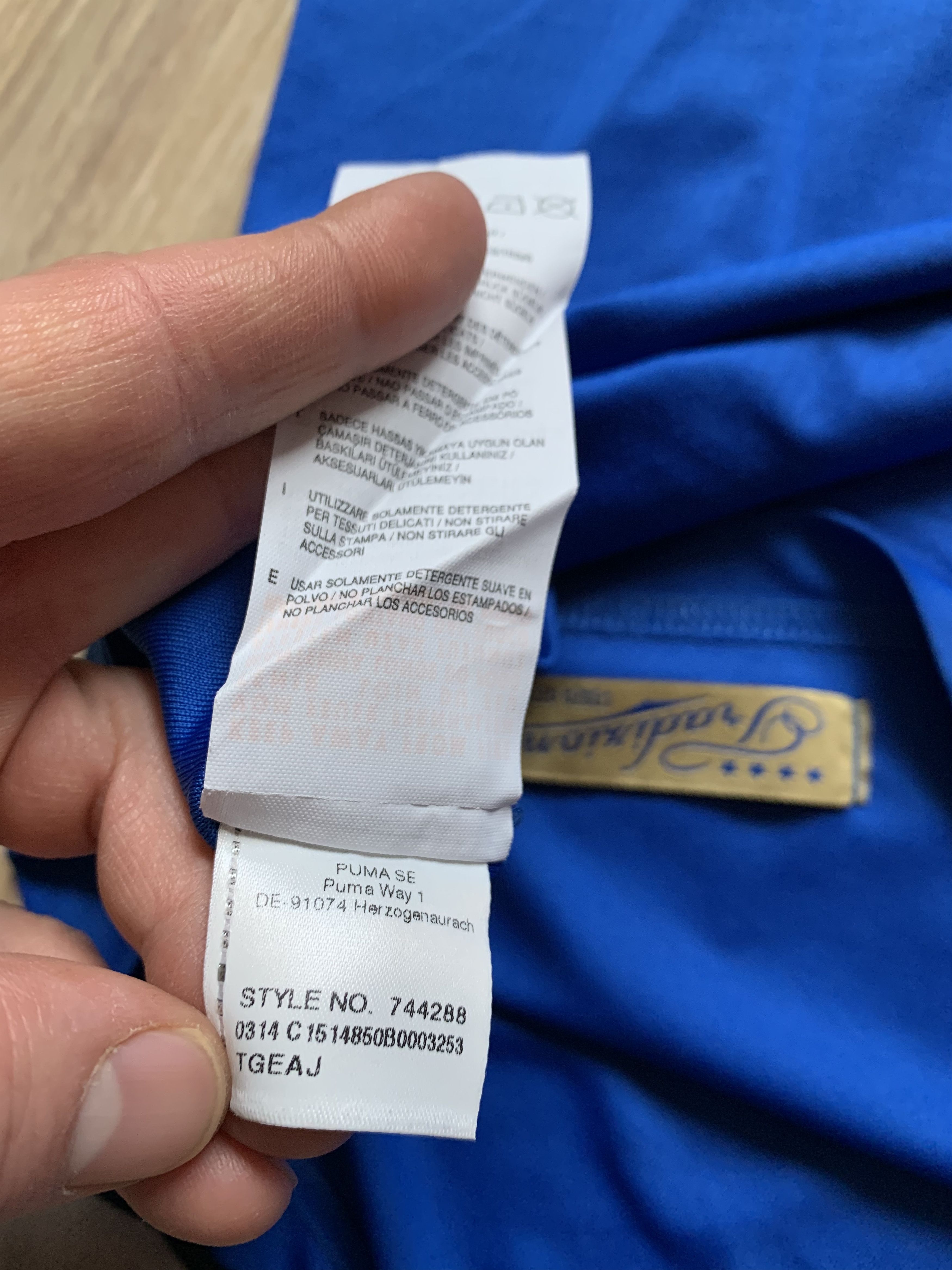 Puma × Vintage Vintage Puma Italy Home Football Shirt 2014-2015 Size US XL / EU 56 / 4 - 8 Thumbnail