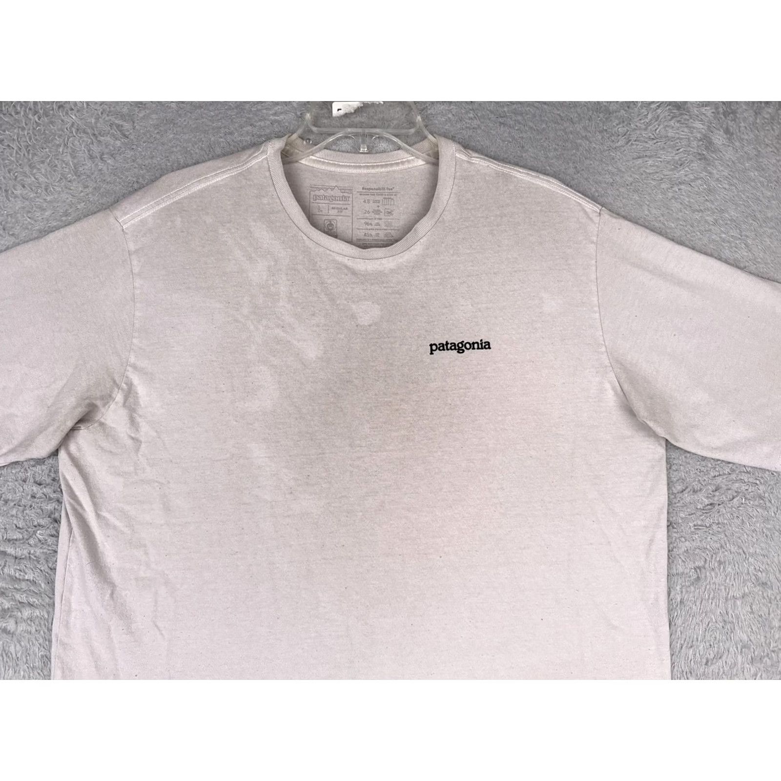 Patagonia Patagonia Shirt Mens L White Responsibili-Tee Graphic Crew Neck Short Sleeve Size US L / EU 52-54 / 3 - 4 Thumbnail