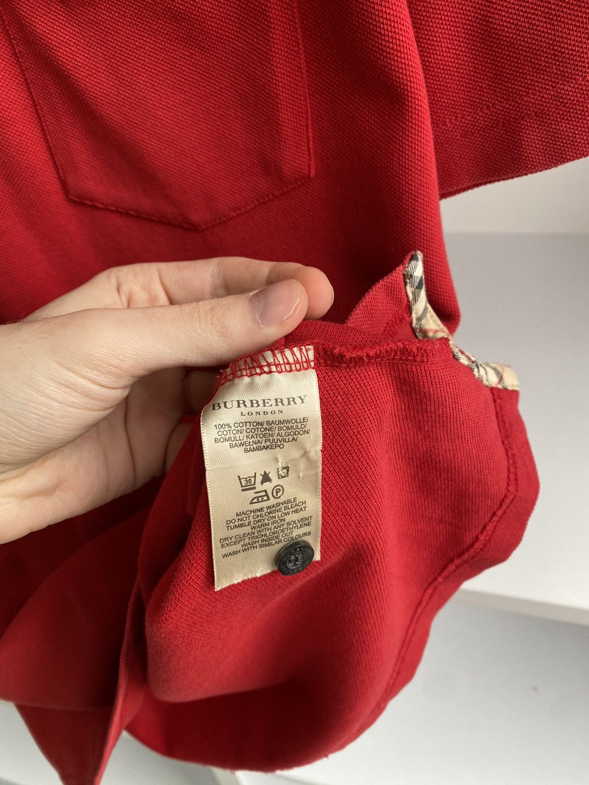 Burberry × Vintage Vintage Burberry Red Polo T-Shirt Size US S / EU 44-46 / 1 - 11 Thumbnail