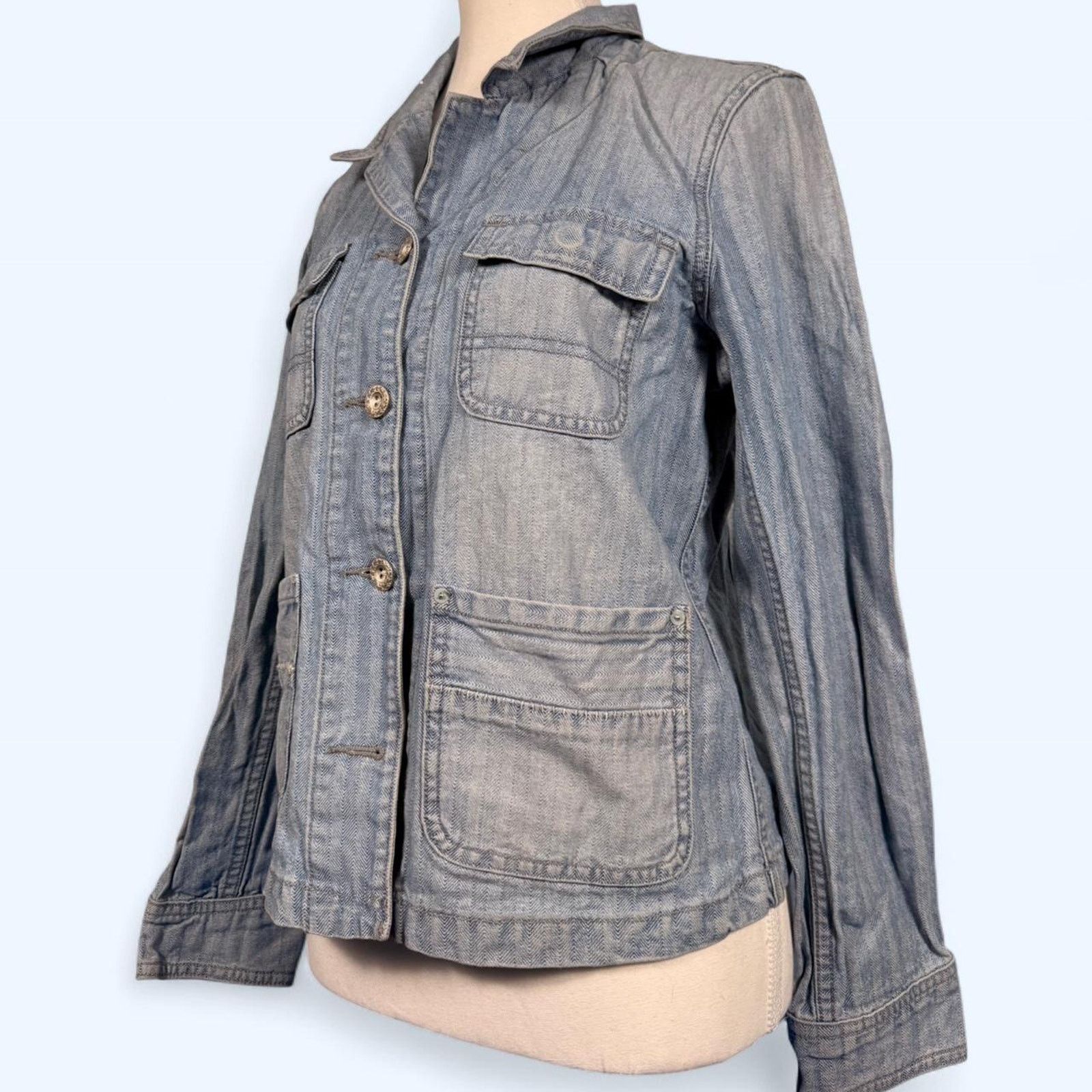 Vintage light blue levis denim jacket