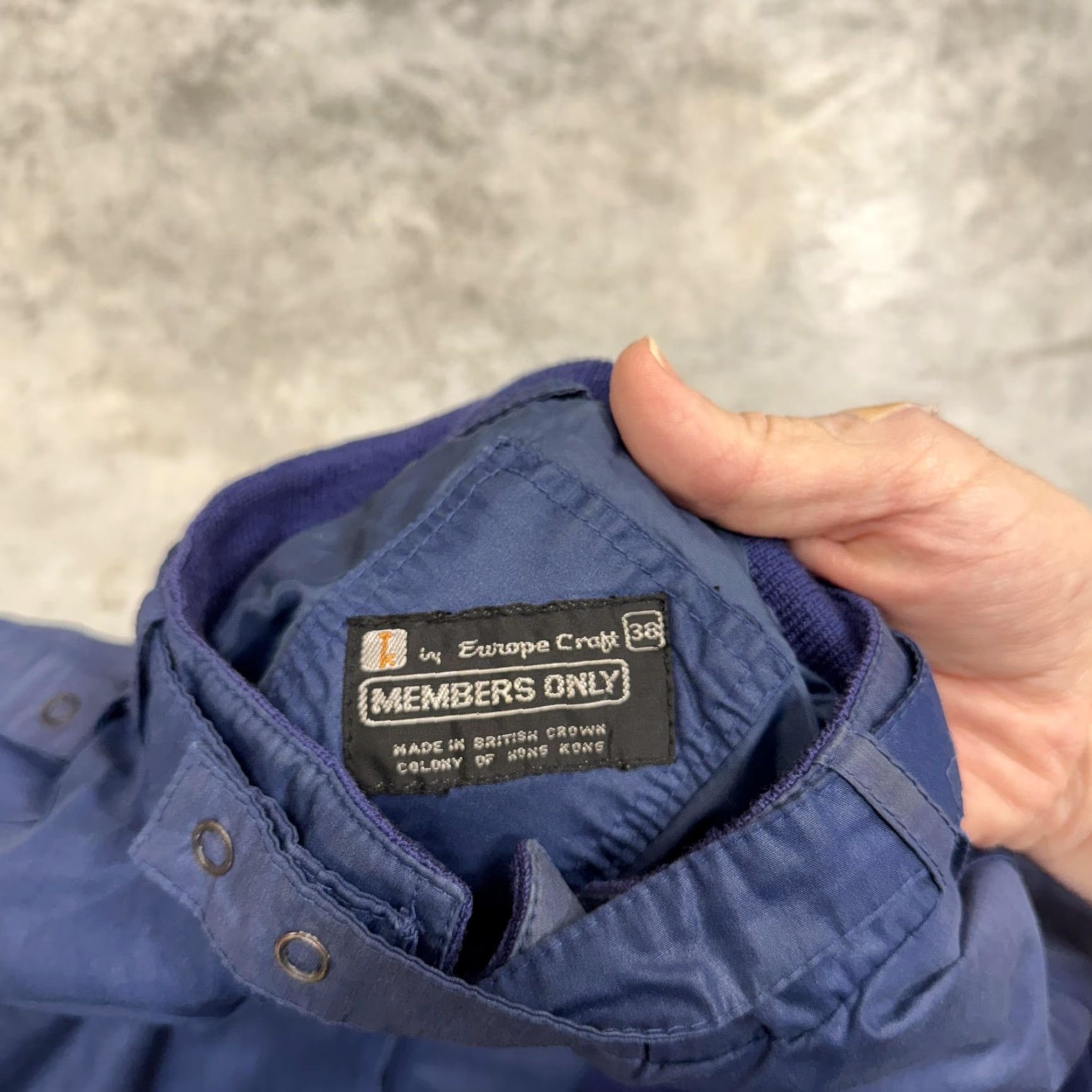 Members Only VINTAGE Members Only Jacket Mens 38 Blue Nylon Bomber 80s HK Zip Full Zip Lined Pockets Solid Blue Logo Zipper Casual Travel Size US XXS / EU 40 - 3 Thumbnail