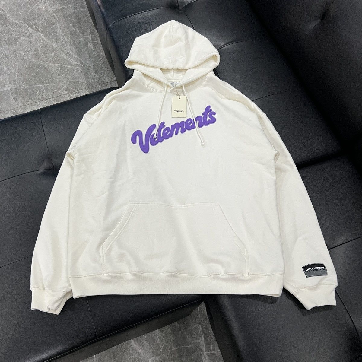 Vetements Vetements Logo Hoodie Size US M / EU 48-50 / 2 - 1 Thumbnail