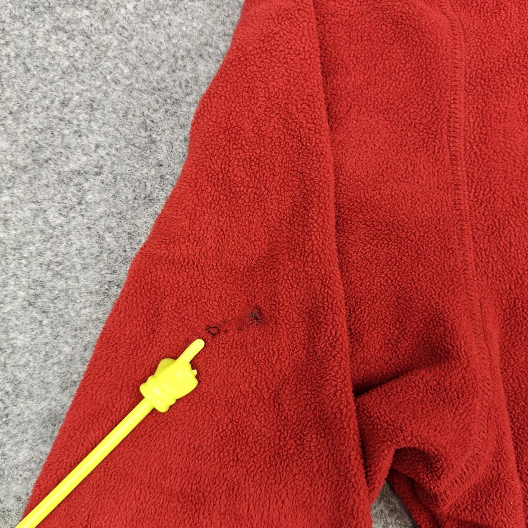 The North Face The North Face Mens XL Red Polartec Classic Fleece 1/4 Zip Hiking Pullover Size US XL / EU 56 / 4 - 2 Thumbnail