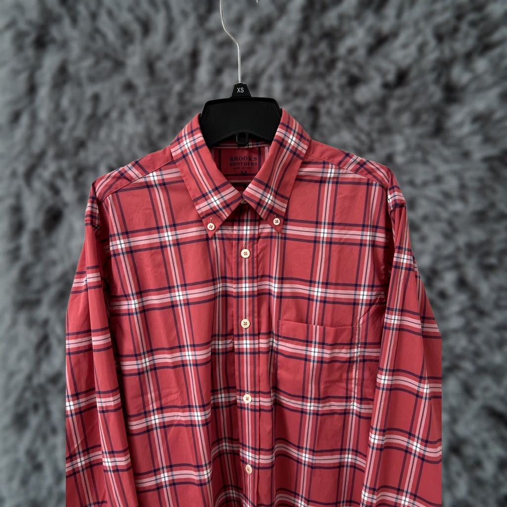 Brooks Brothers Brooks Brothers Shirt Mens M Pink Red Plaid Nylon Button-Down Pocket L/S Size US M / EU 48-50 / 2 - 1 Thumbnail