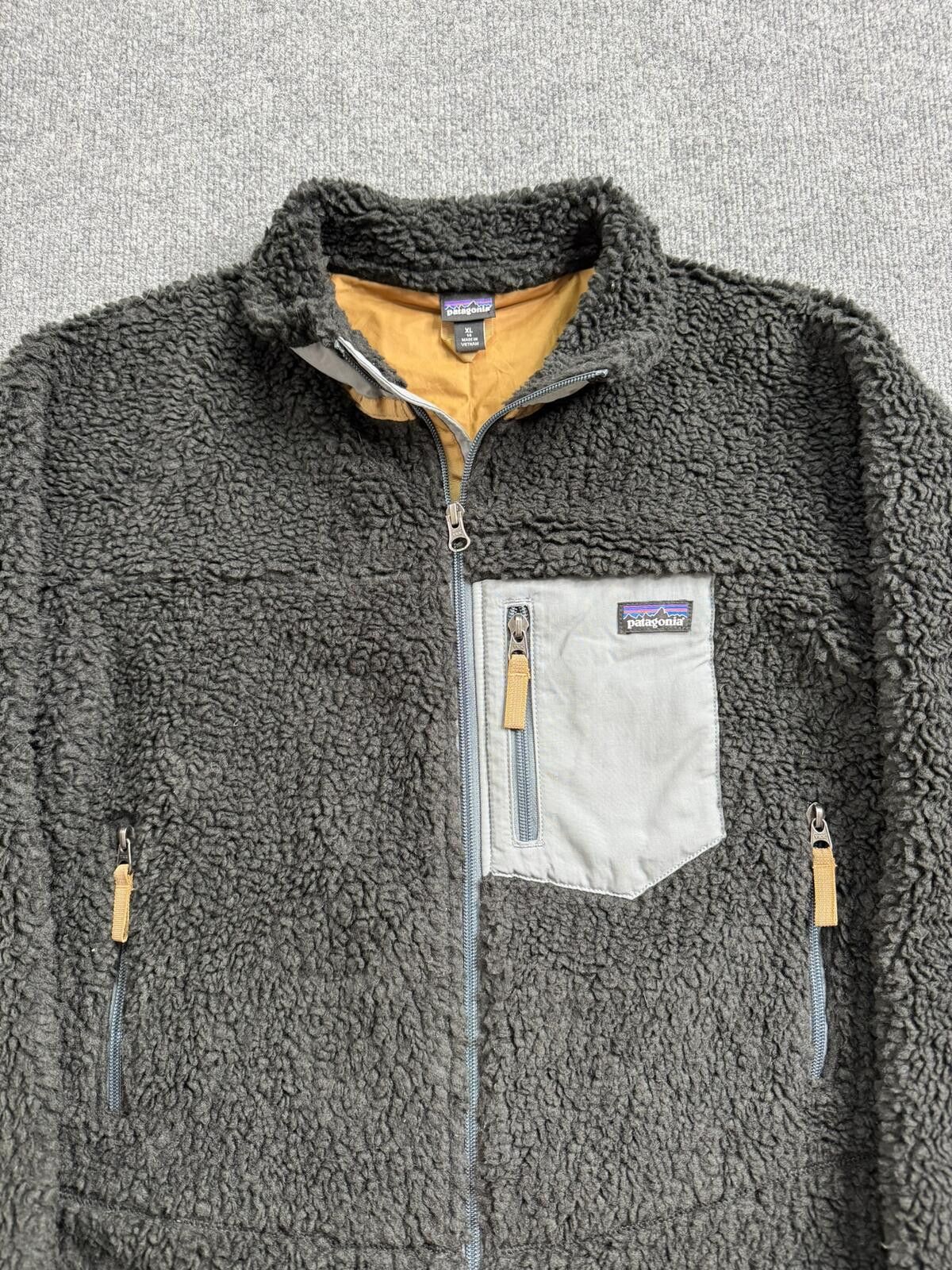 Patagonia Patagonia Retro-X Deep Pile Sherpa Fleece Jacket Kids XL 14 Size US XL / EU 56 / 4 - 6 Thumbnail