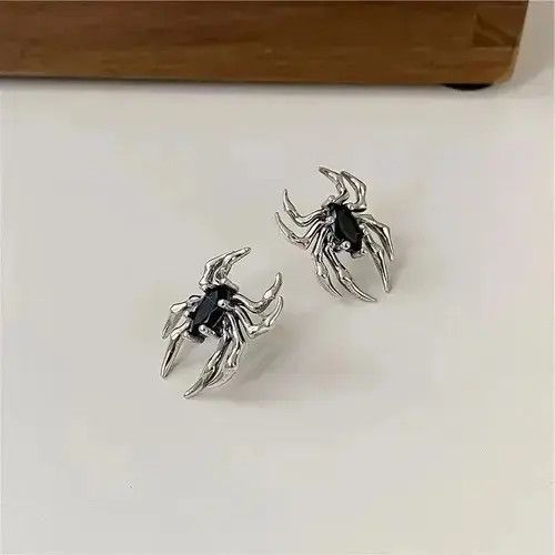 Japanese Brand × Vintage Spider stud earrings Size ONE SIZE - 3 Thumbnail