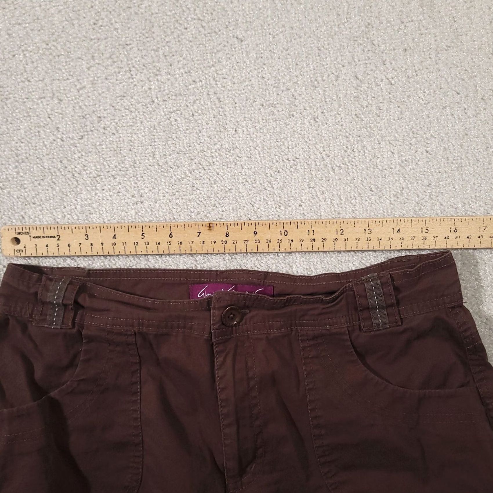 Gloria Vanderbilt Gloria Vanderbilt Cargo Shorts Womens 10 Brown Stretch Cargo Shorts Womens 10 Brown Stretch Size 32" / US 10 / IT 46 - 3 Thumbnail