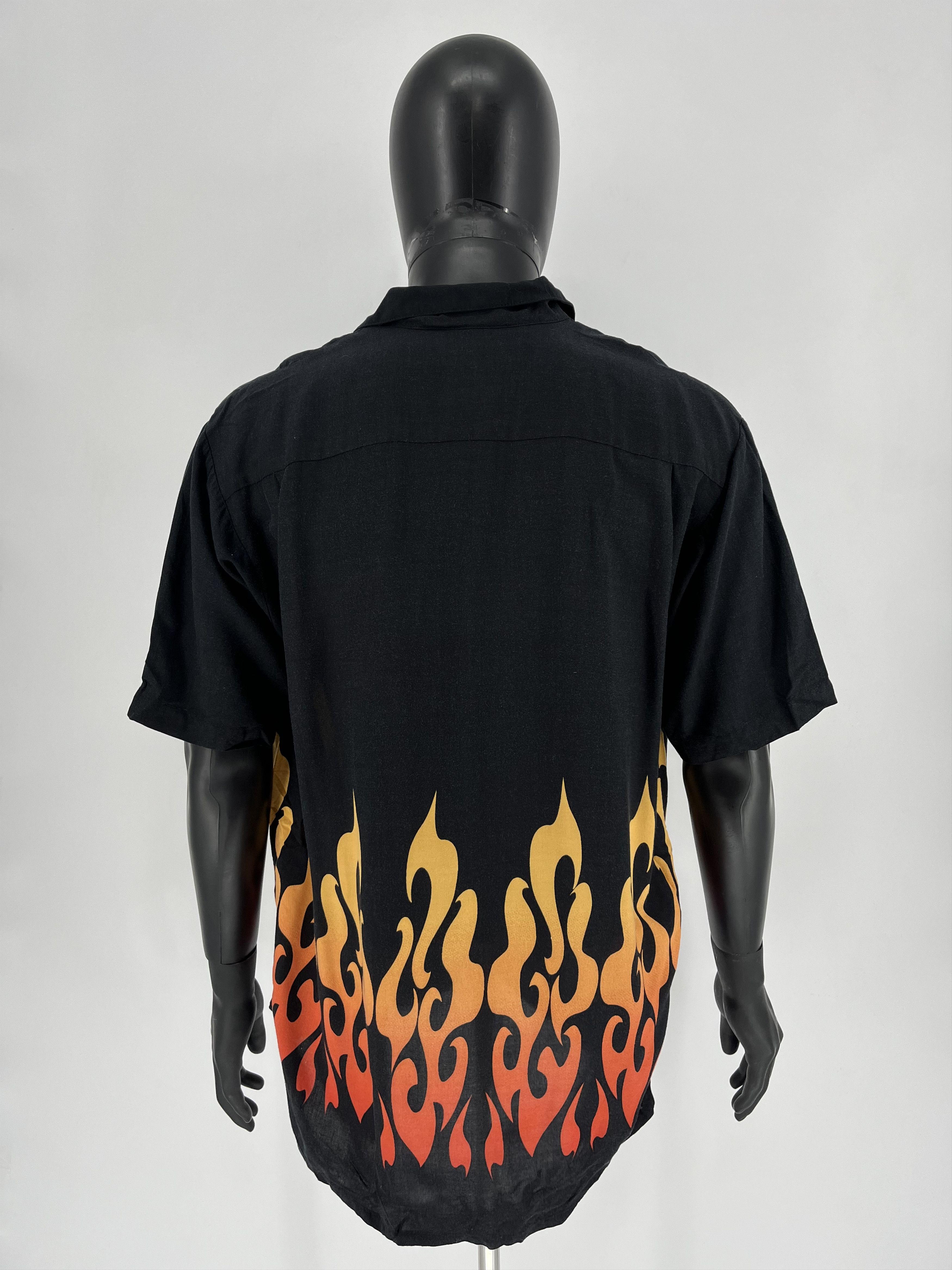 Vintage Vintage Hawaiian Red Flames Crazy Japanese Shirt Guy Fieri Size US M / EU 48-50 / 2 - 8 Thumbnail