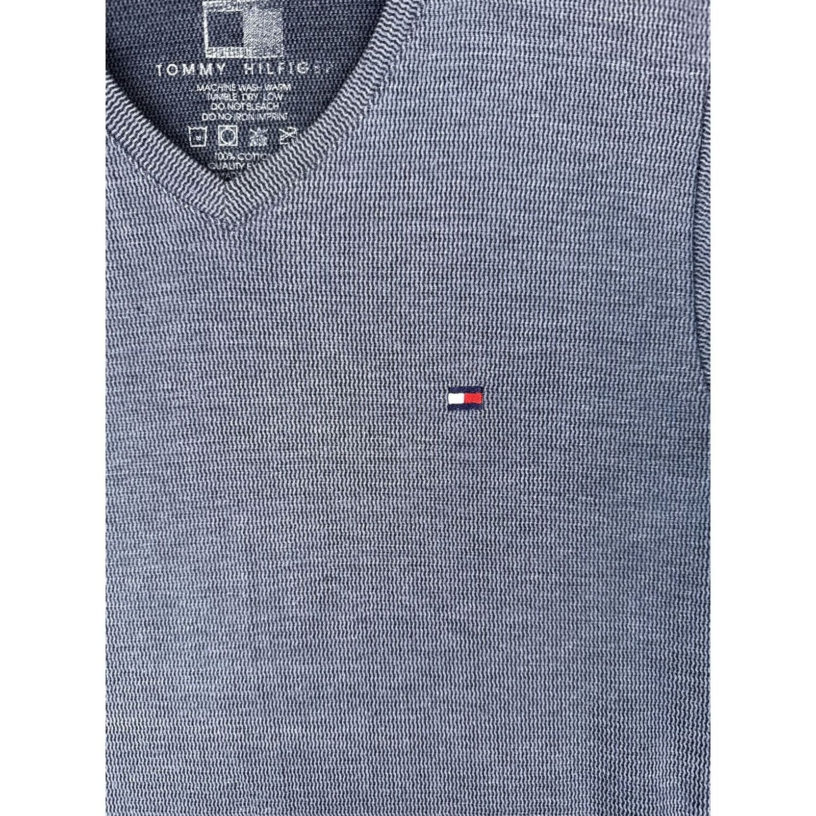 Tommy Hilfiger Tommy Hilfiger Shirt Womens 2 Gray V-Neck Long Sleeve Tee Top Casual Knit Cotton Embroidered Flag Logo Size XS / US 0-2 / IT 36-38 - 6 Thumbnail