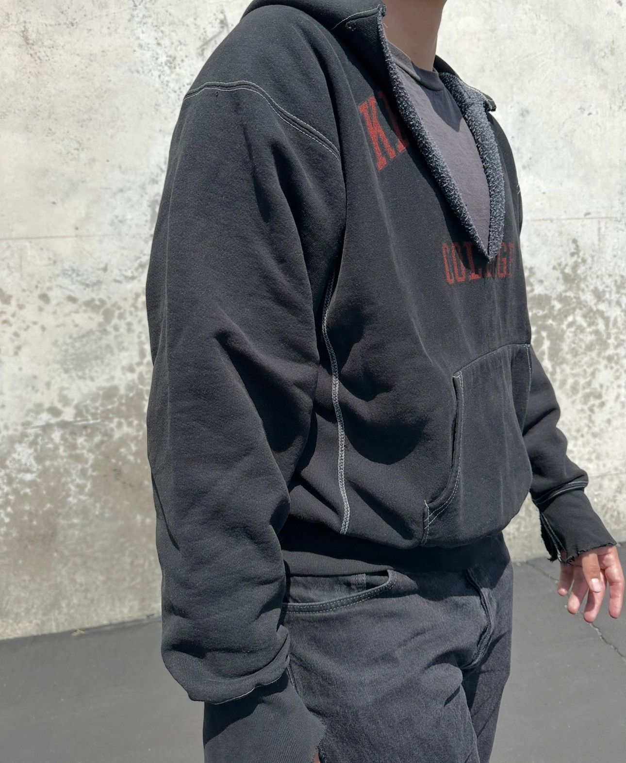 Vintage very destroyed hoodie 90s Size US L / EU 52-54 / 3 - 2 Thumbnail