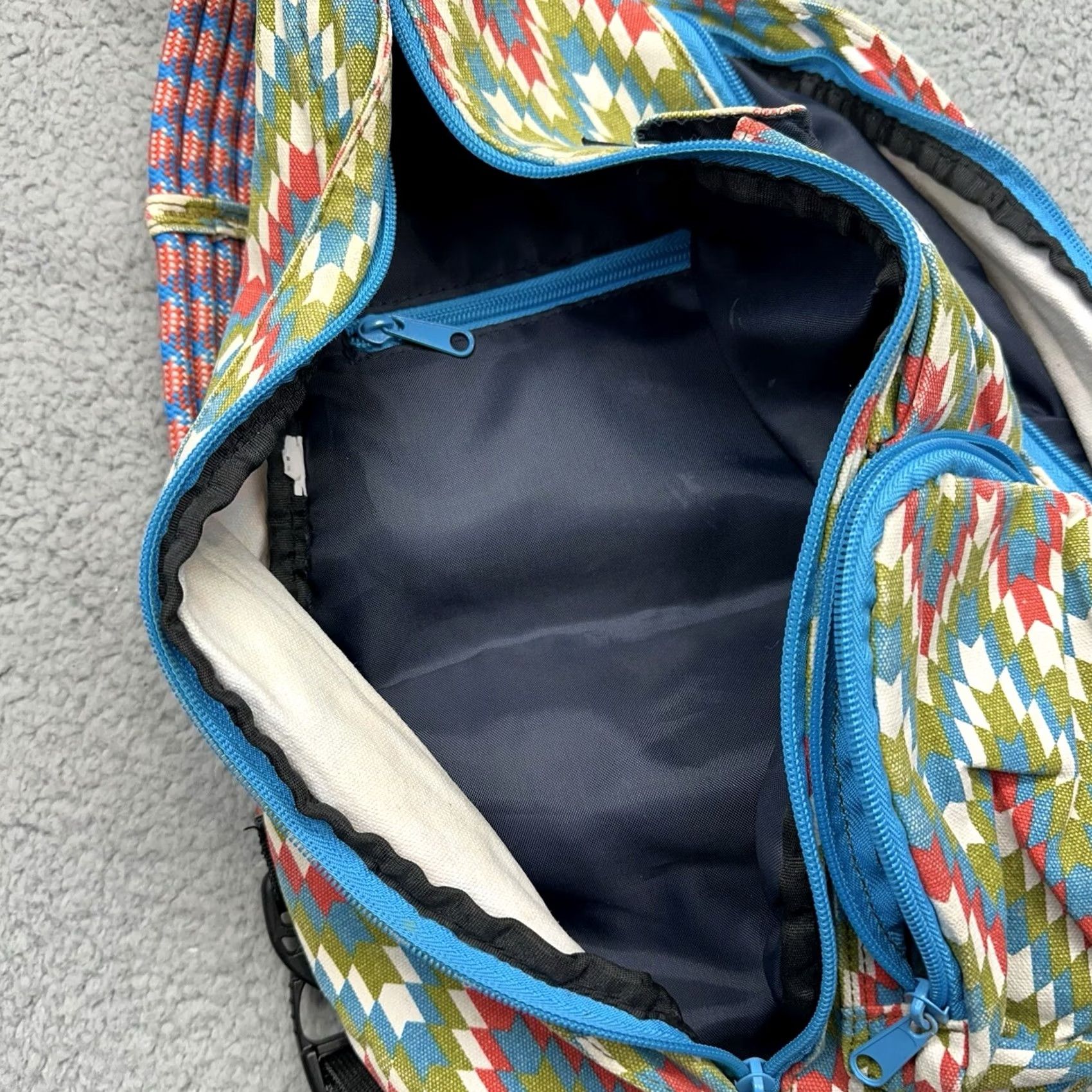 KAVU KAVU Rope Bag Sling - Multicolor Geometric Pattern Travel Backpack Size ONE SIZE - 5 Thumbnail