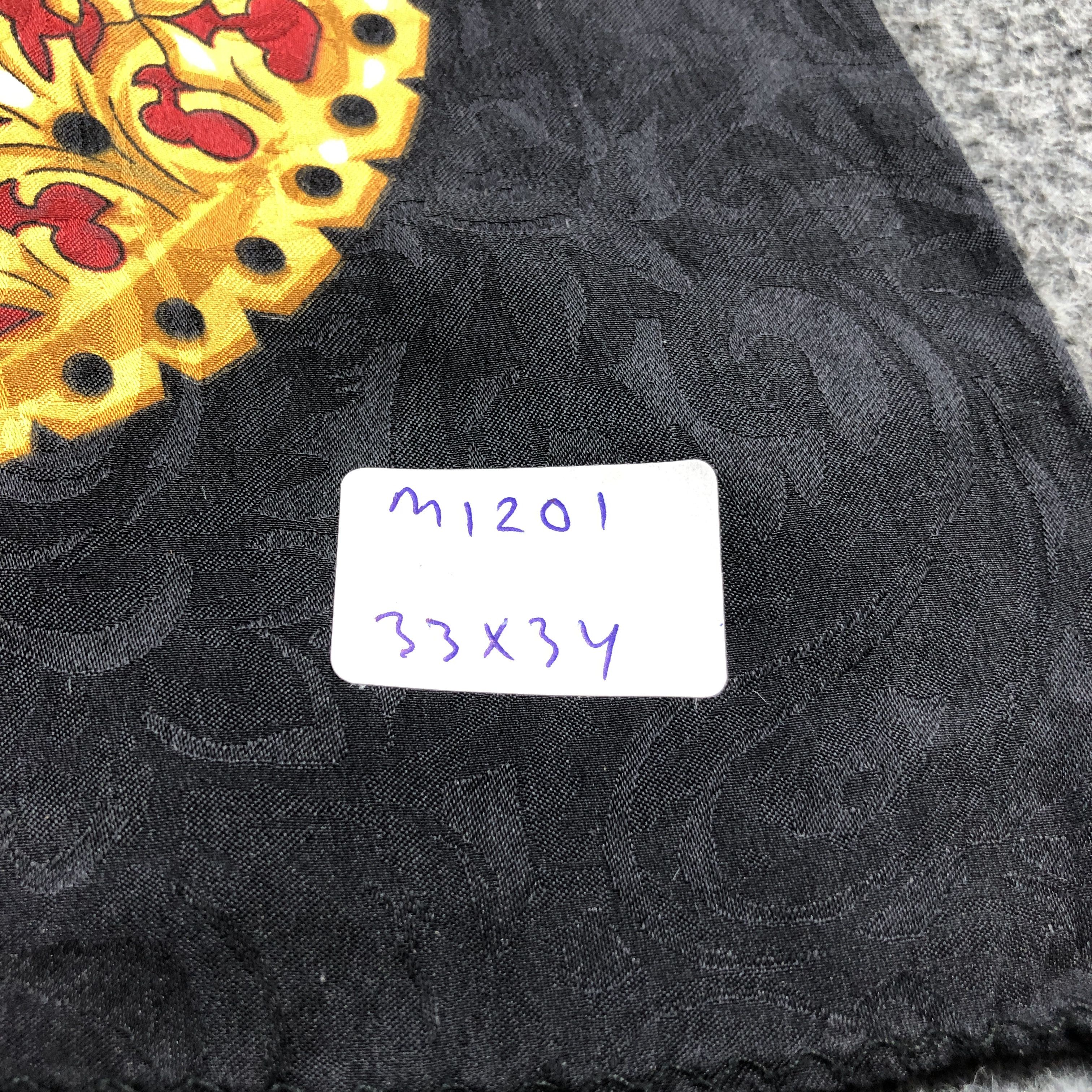 Japanese Brand Vintage Luxury Baroque Design Silk Scarf M1201 Size ONE SIZE - 9 Thumbnail