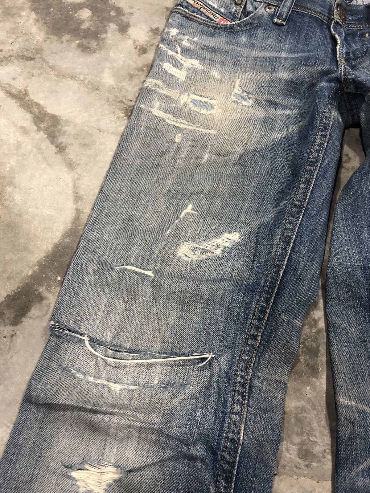 Diesel × Vintage Rare Design Diesel Distressed Denim Jeans Size 29" - 5 Thumbnail