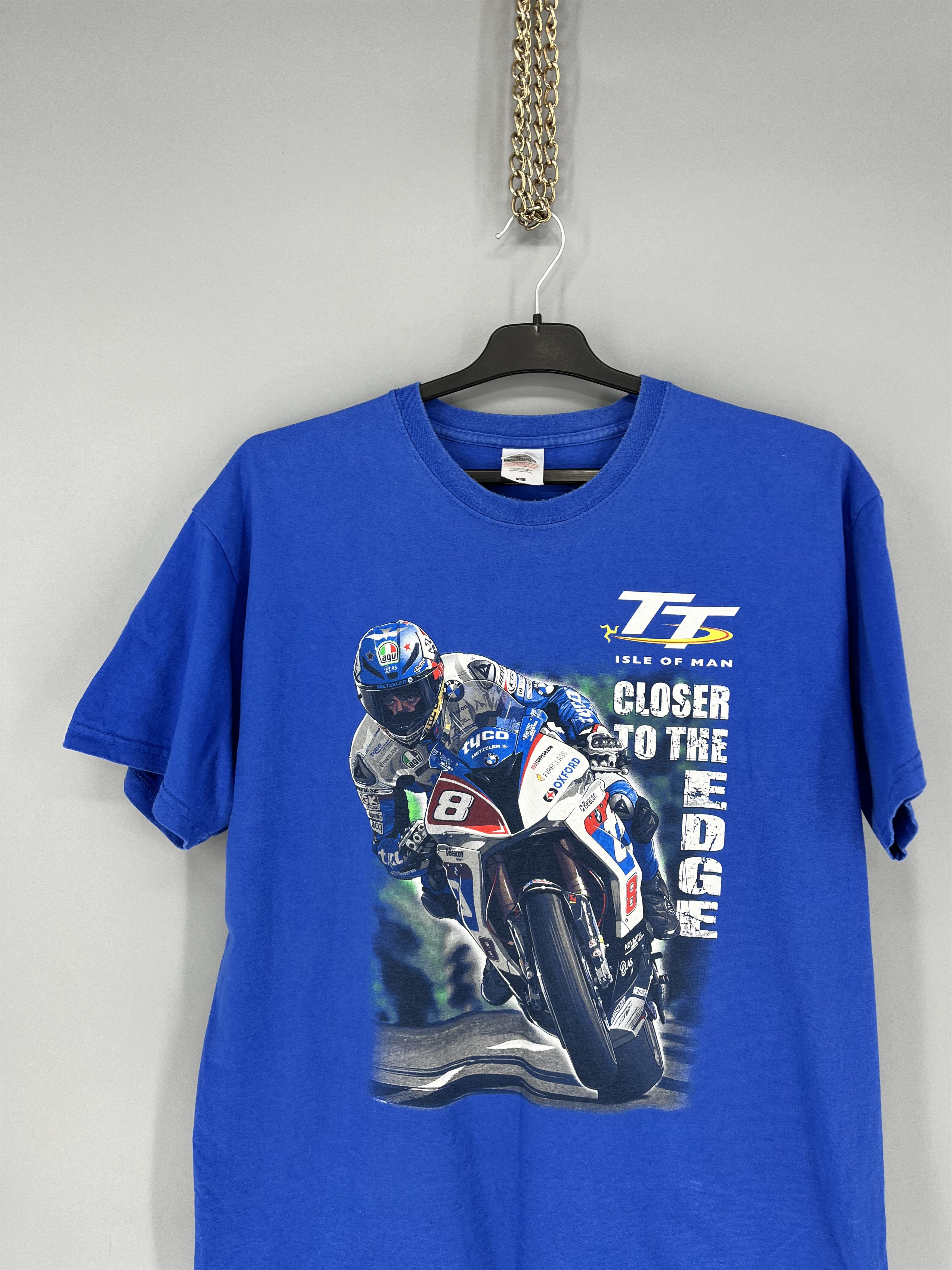Vintage Vintage Y2K Isle of Man TT Moto Racing Tee Racer Honda Moto Size US XL / EU 56 / 4 - 6 Thumbnail
