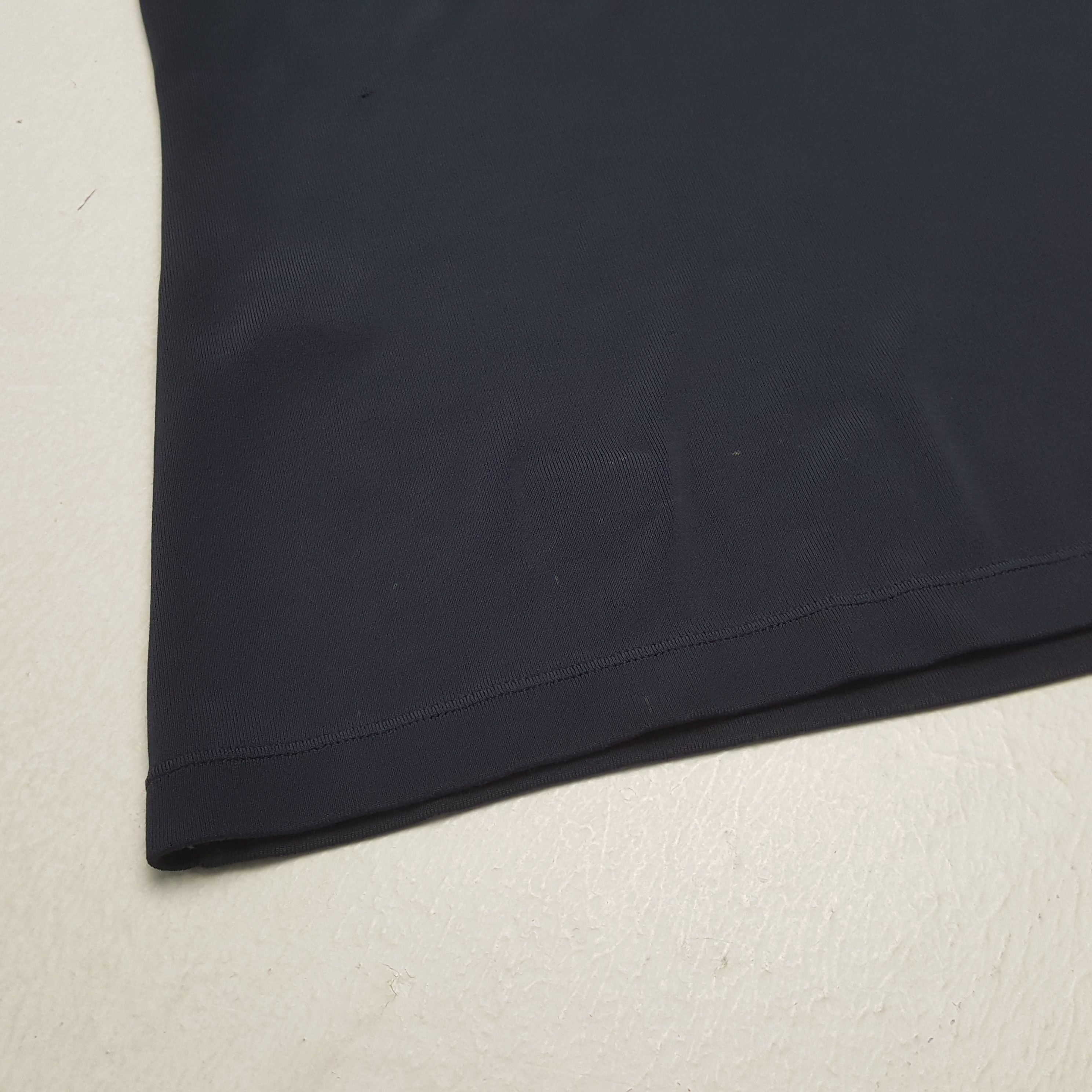 Prada Vintage Prada Miland Italian Brand T-shirt RR23 Size S / US 4 / IT 40 - 7 Thumbnail