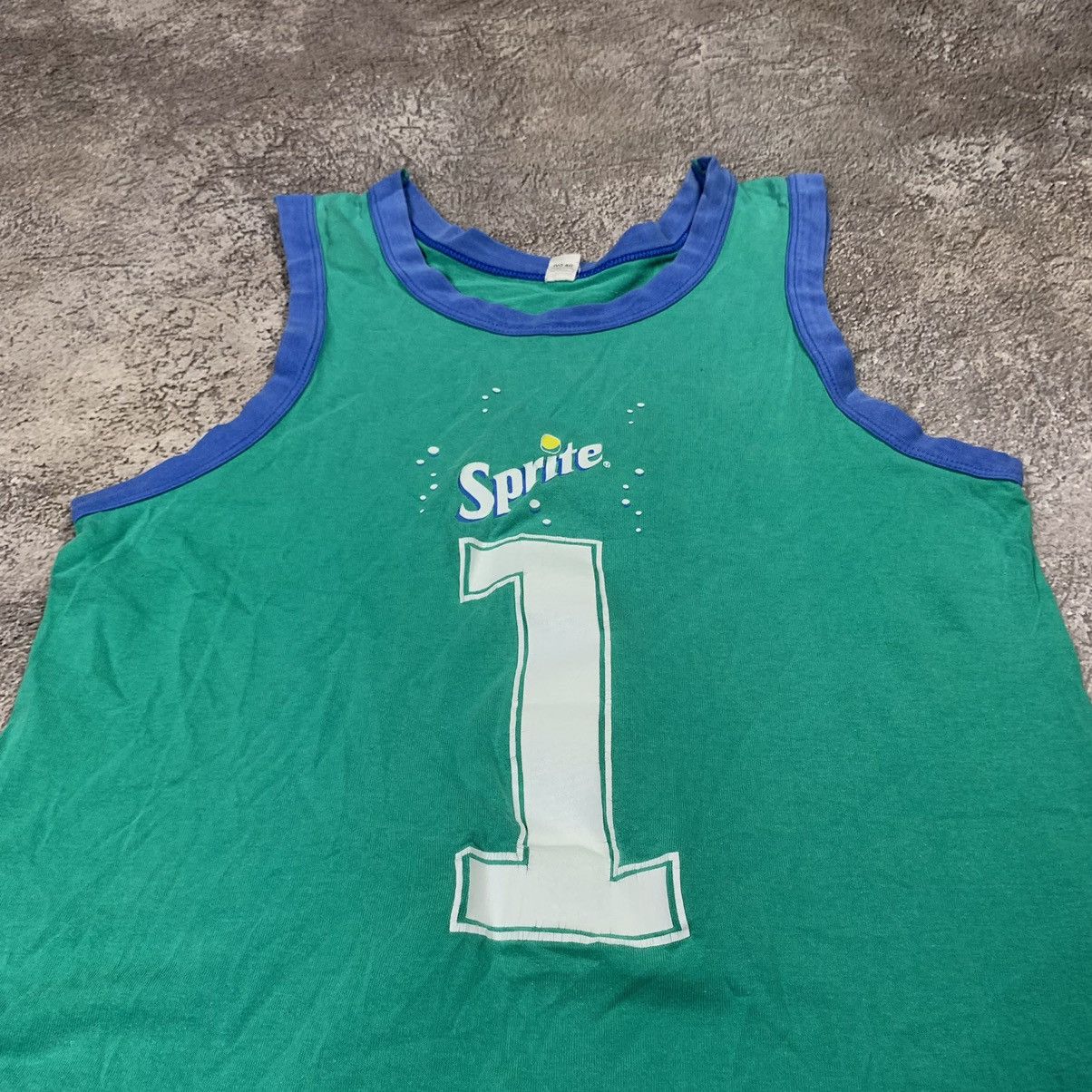 Vintage Vintage Y2K Sprite Graphic Tank Top Streetwear Washed Boxy L Size US L / EU 52-54 / 3 - 2 Thumbnail