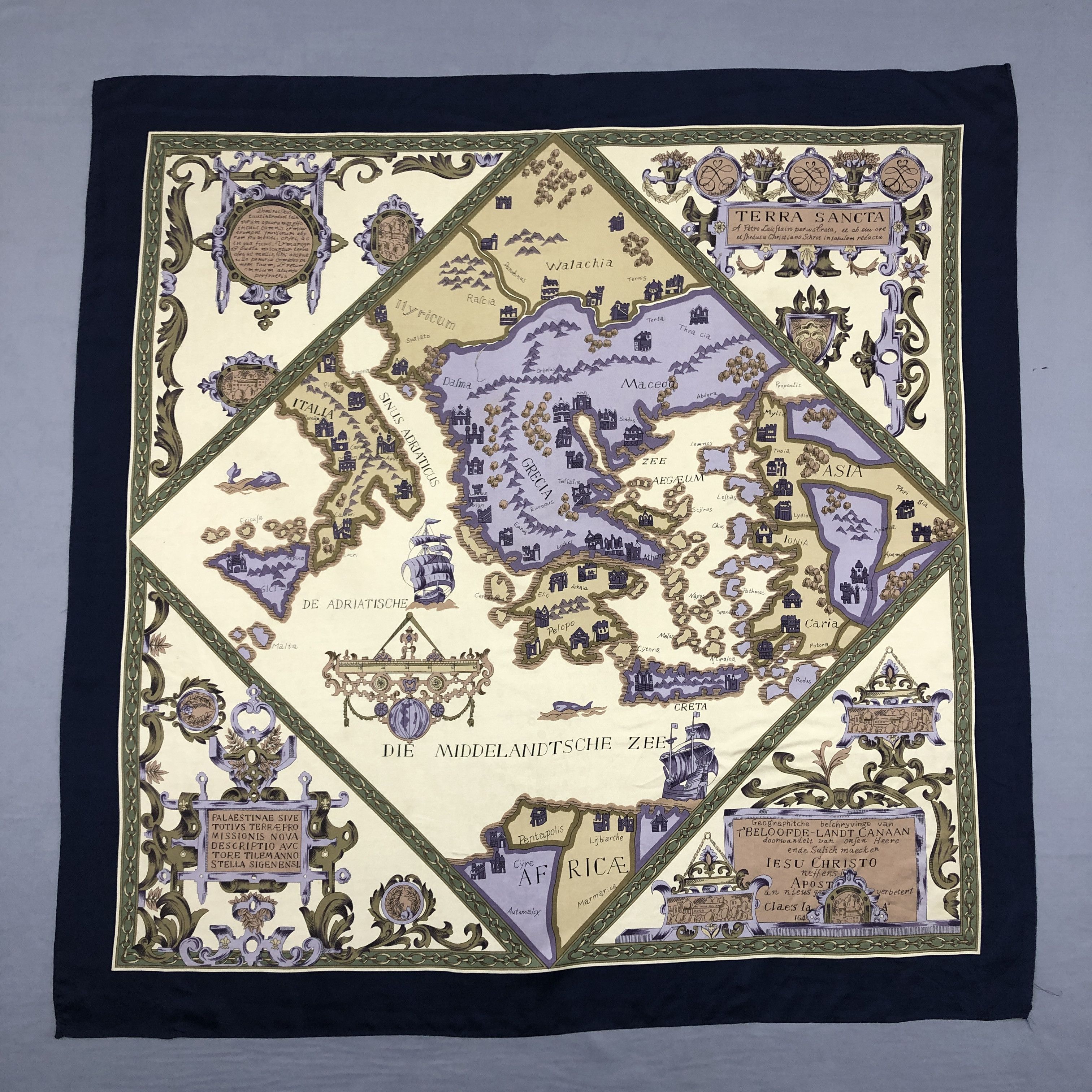 Other × Vintage Vintage Latin World Maps SILK Scarf Twill Stole Wraps Scarve Size ONE SIZE - 1 Thumbnail