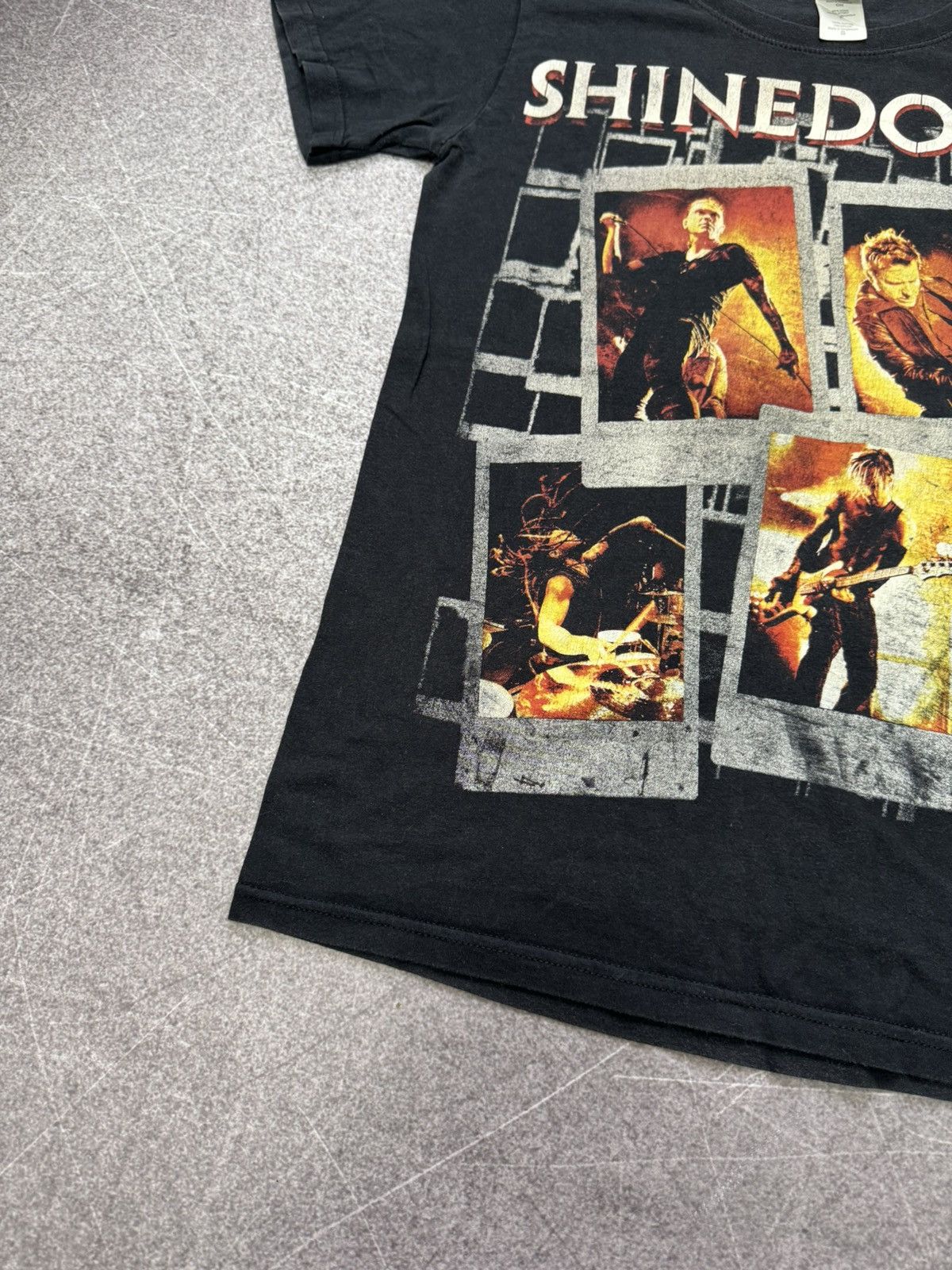 Band Tees Crazy Vintage Shinedown Rock Band Tour Faded Black Tee Size US S / EU 44-46 / 1 - 5 Thumbnail