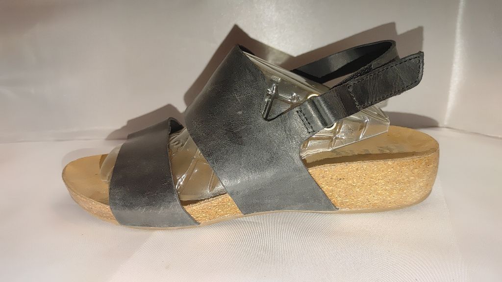 Kork-Ease Korks Yanidel Leather Wedge Sandal Size 9M Size US 9 / IT 39 - 2 Thumbnail