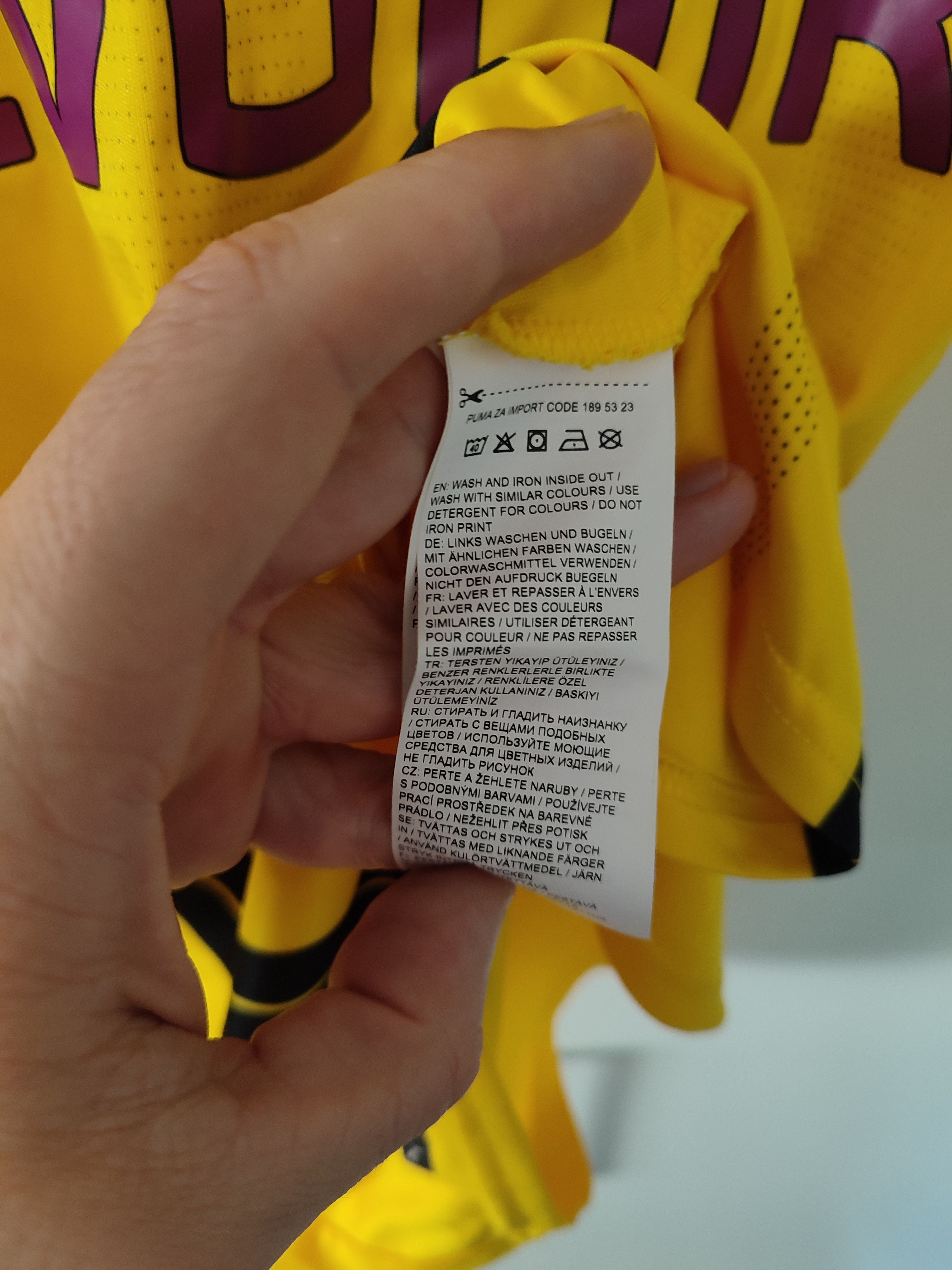 Puma Borussia Dortmund 2016-17 Home Football Shirt size S Size US S / EU 44-46 / 1 - 10 Thumbnail