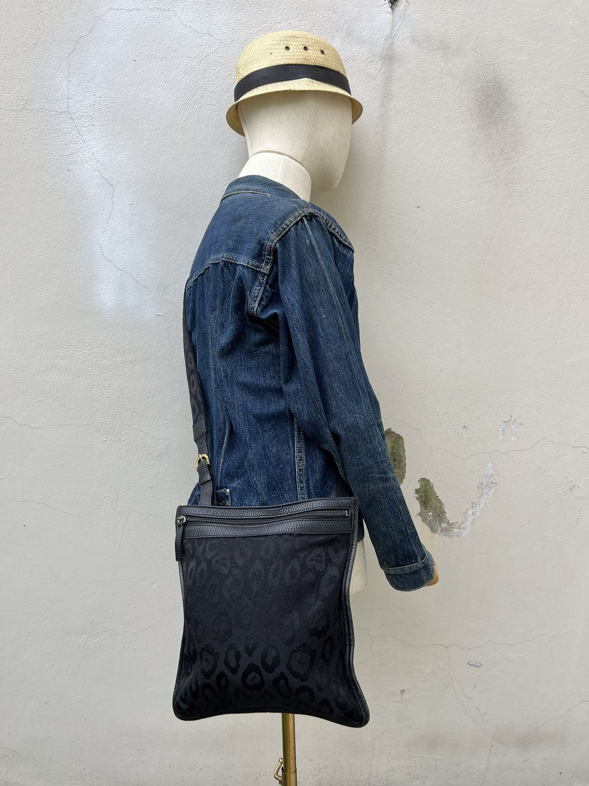 Leather Vintage FEILER Germany Hybrid Leather Jacquard Sling Bag Size ONE SIZE - 1 Thumbnail