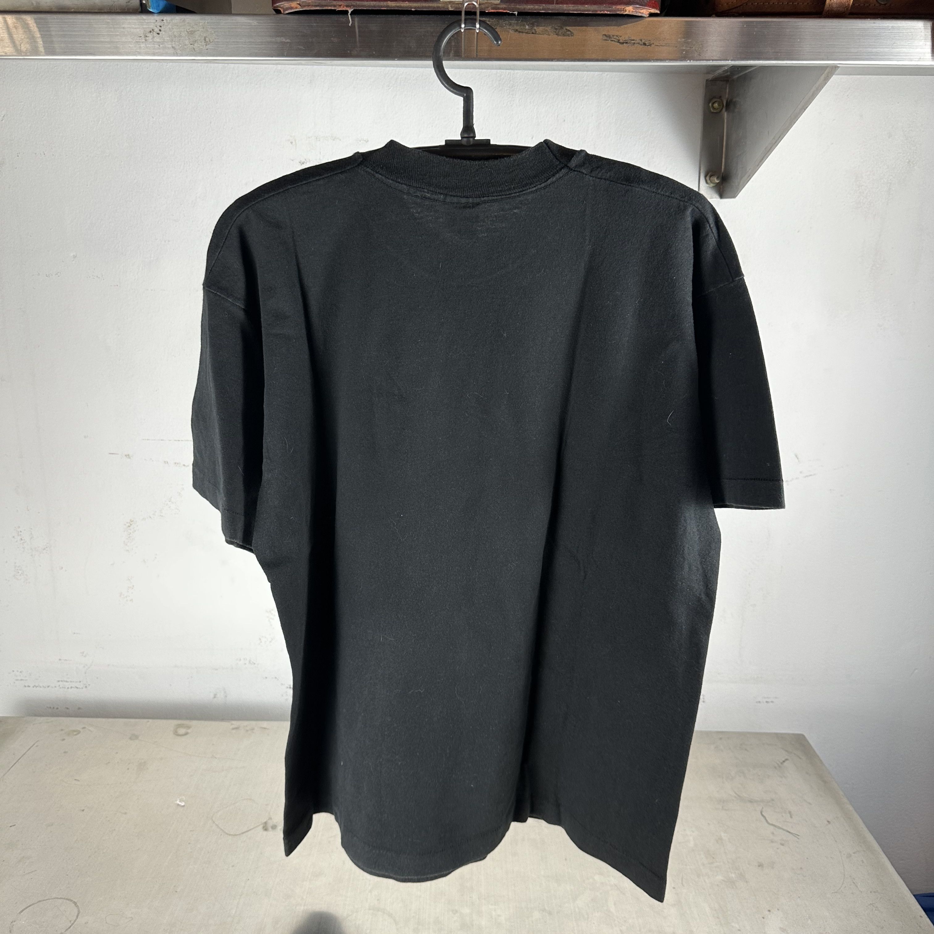 Vintage Vintage 1994 Los Angeles Raiders NFL Superhero Salem T-Shirt Size US XL / EU 56 / 4 - 6 Thumbnail