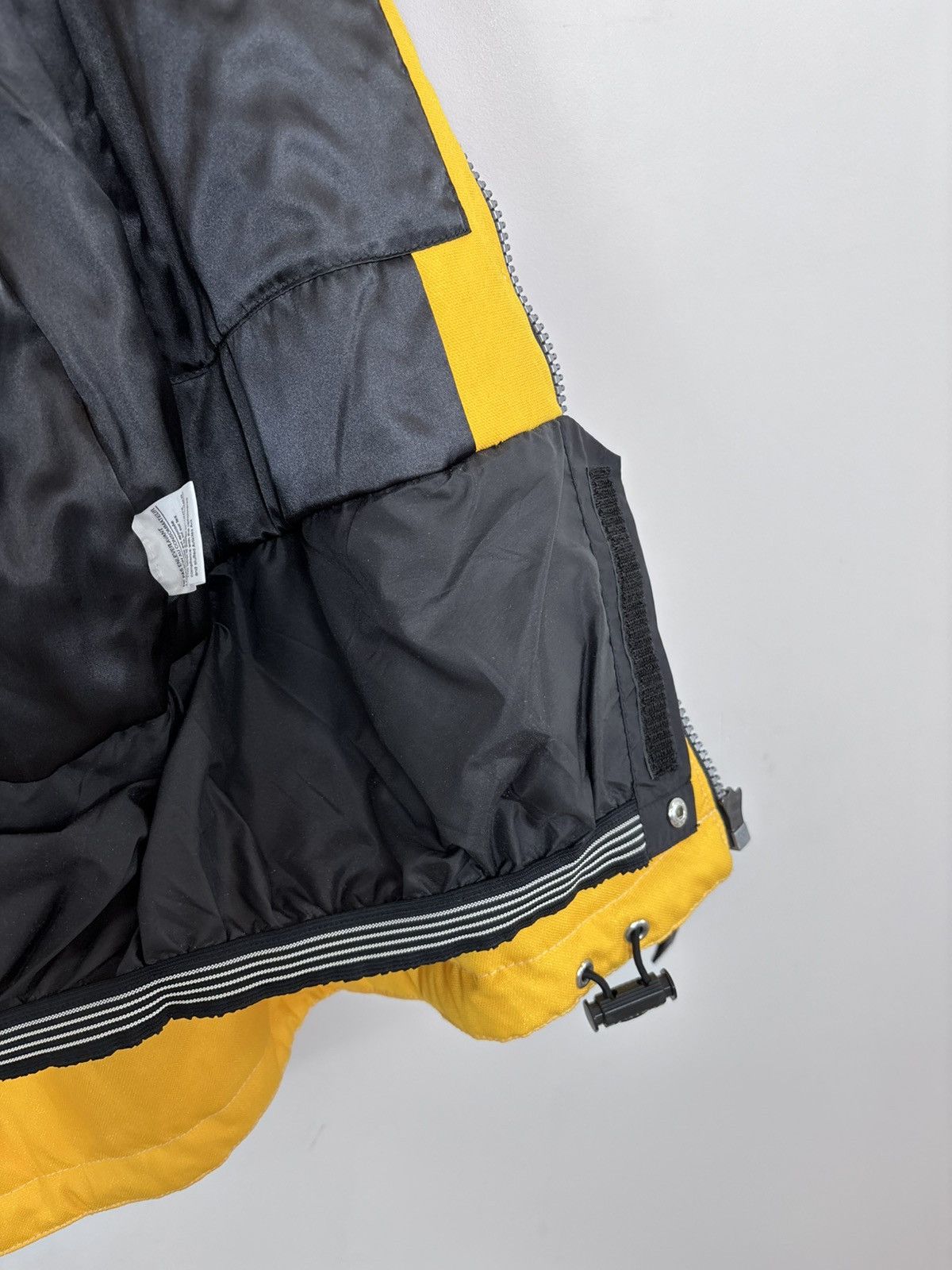 Descente Descente Swiss Suisse Ski Team Men’s Insulated Ski Jacket Size US M / EU 48-50 / 2 - 18 Thumbnail