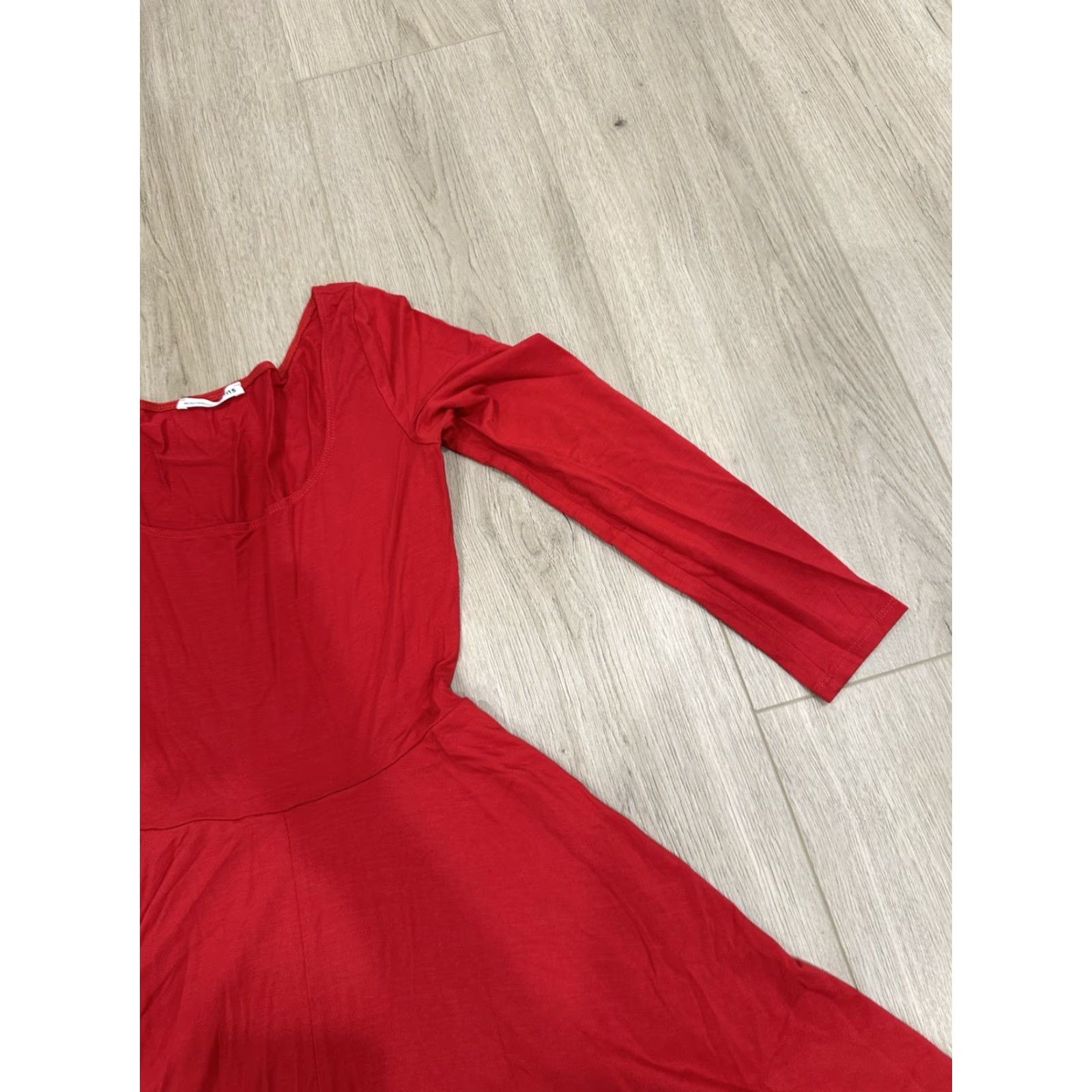 Reformation Reformation Dress Womens Small Red Tencel Scoop Neck A-Line Midi Short Sleeve - Flaws Size 28" / US 6 / IT 42 - 5 Thumbnail