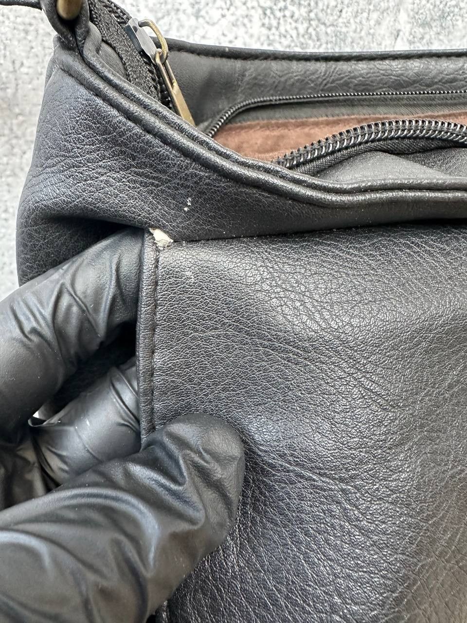 Leather Mulberry Black Leather Crossbody Bag with Brass Hardware Size ONE SIZE - 17 Thumbnail
